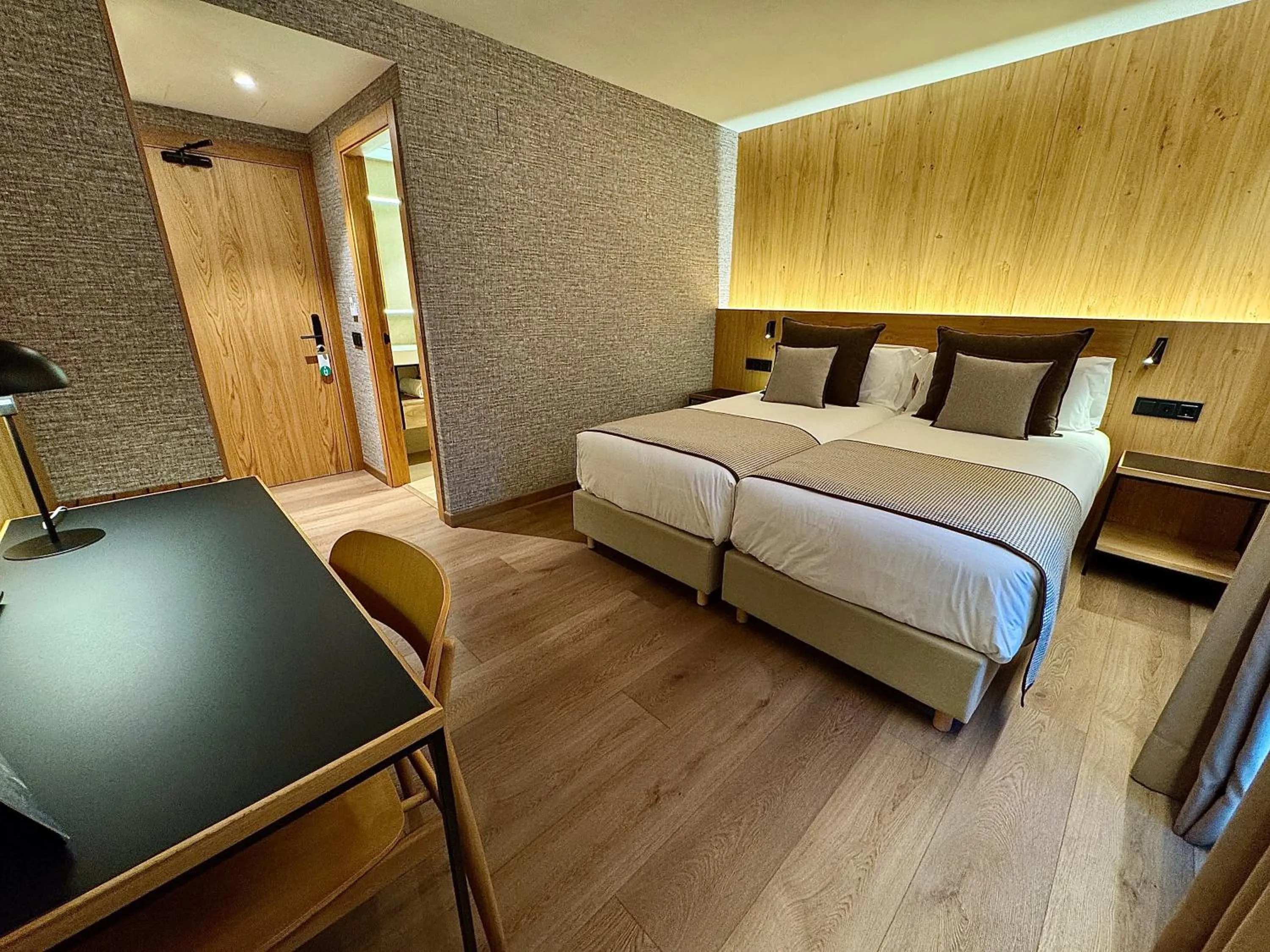 Bed in Hotel Petit Lacreu