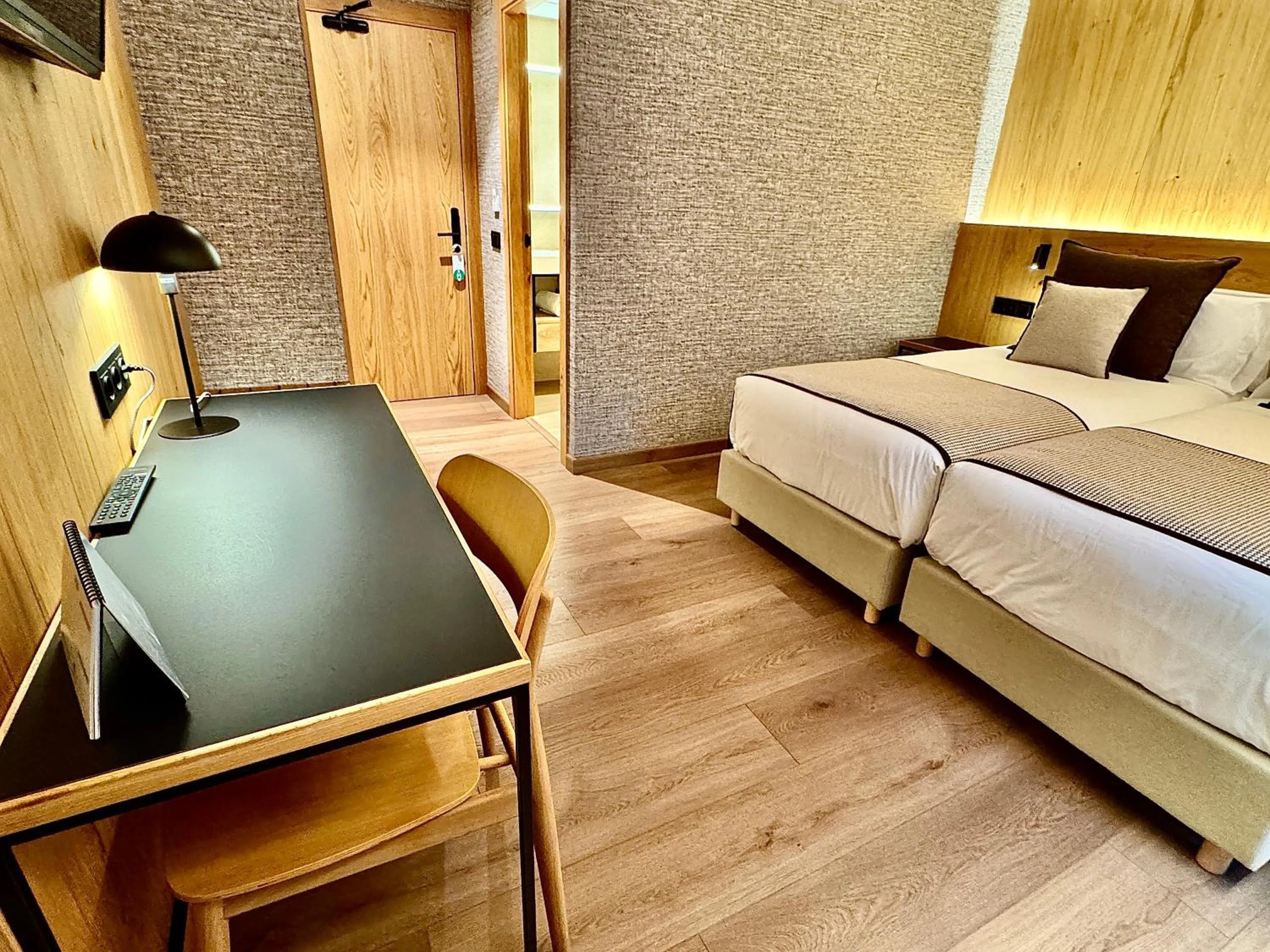 Bed in Hotel Petit Lacreu