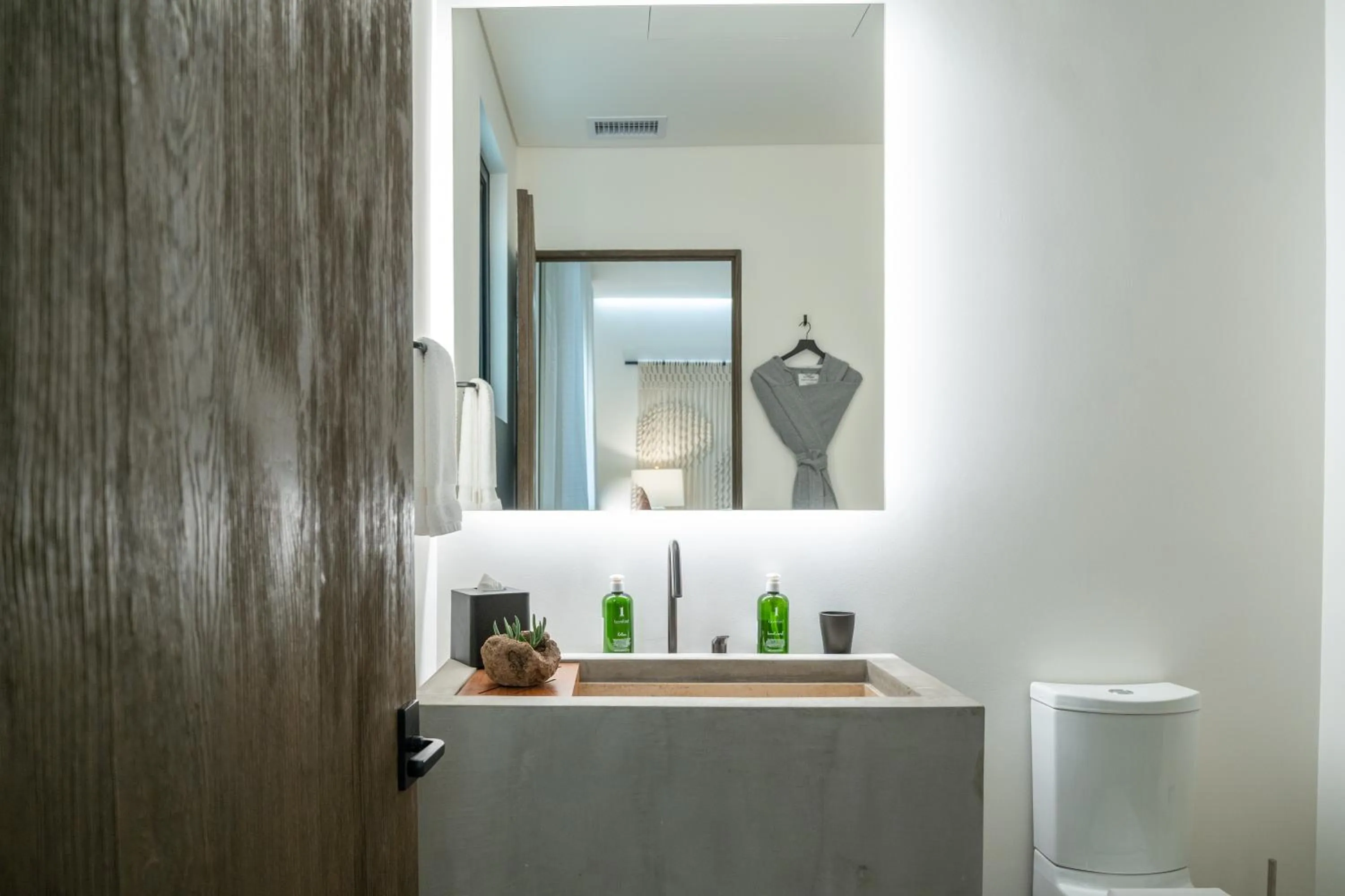 Bathroom in 1 Homes Preview Cabo