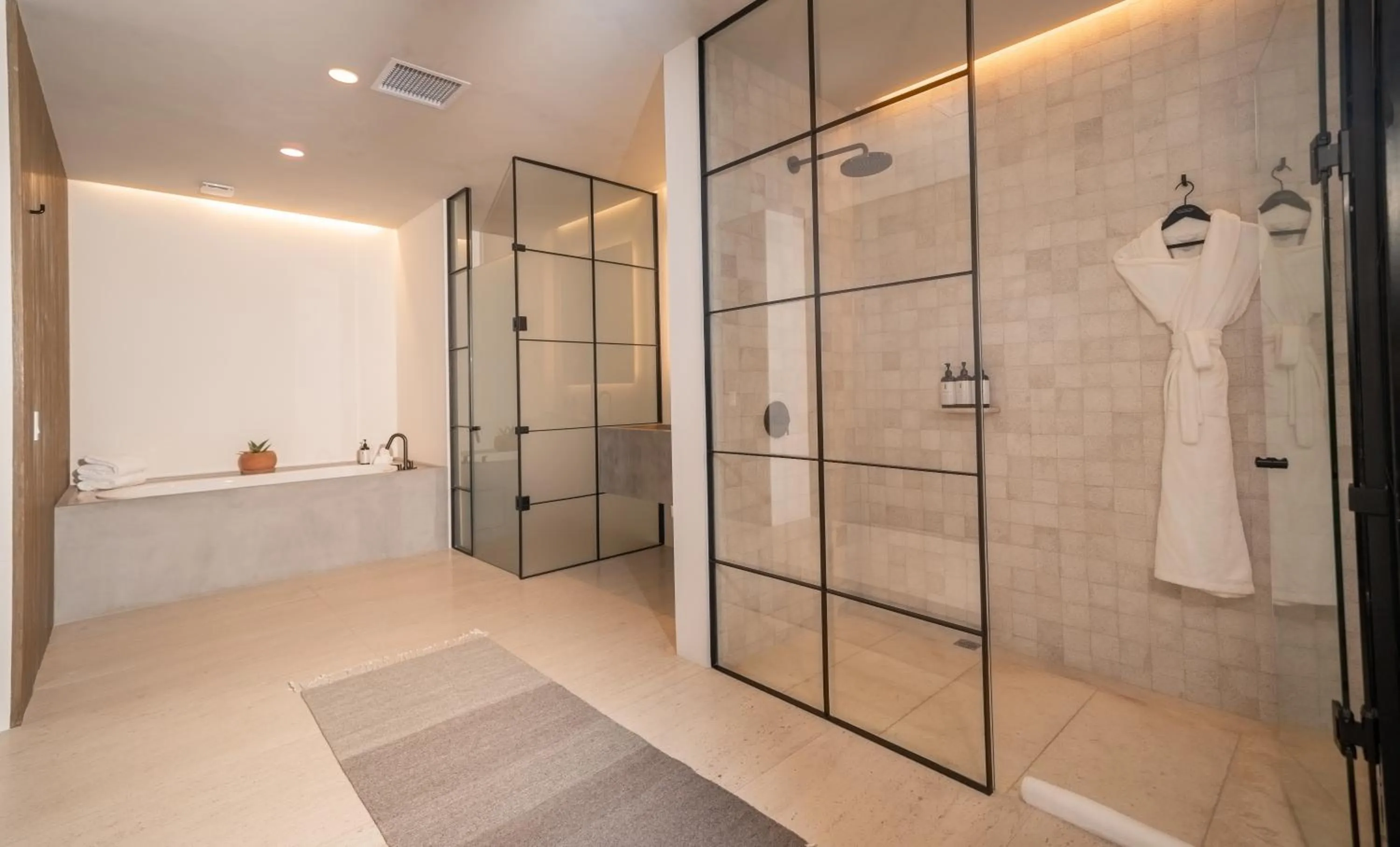 Bathroom in 1 Homes Preview Cabo