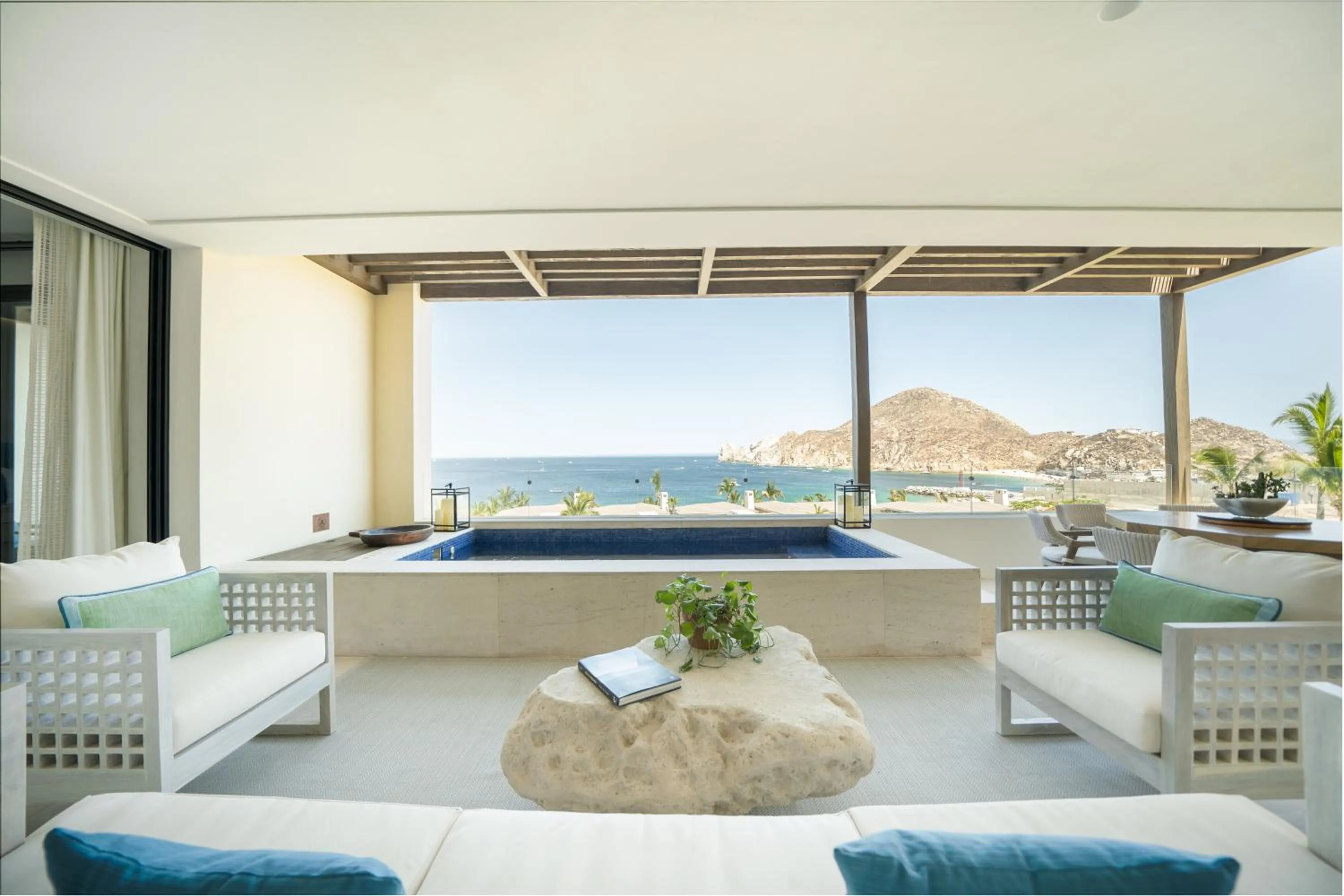 Swimming pool in 1 Homes Preview Cabo