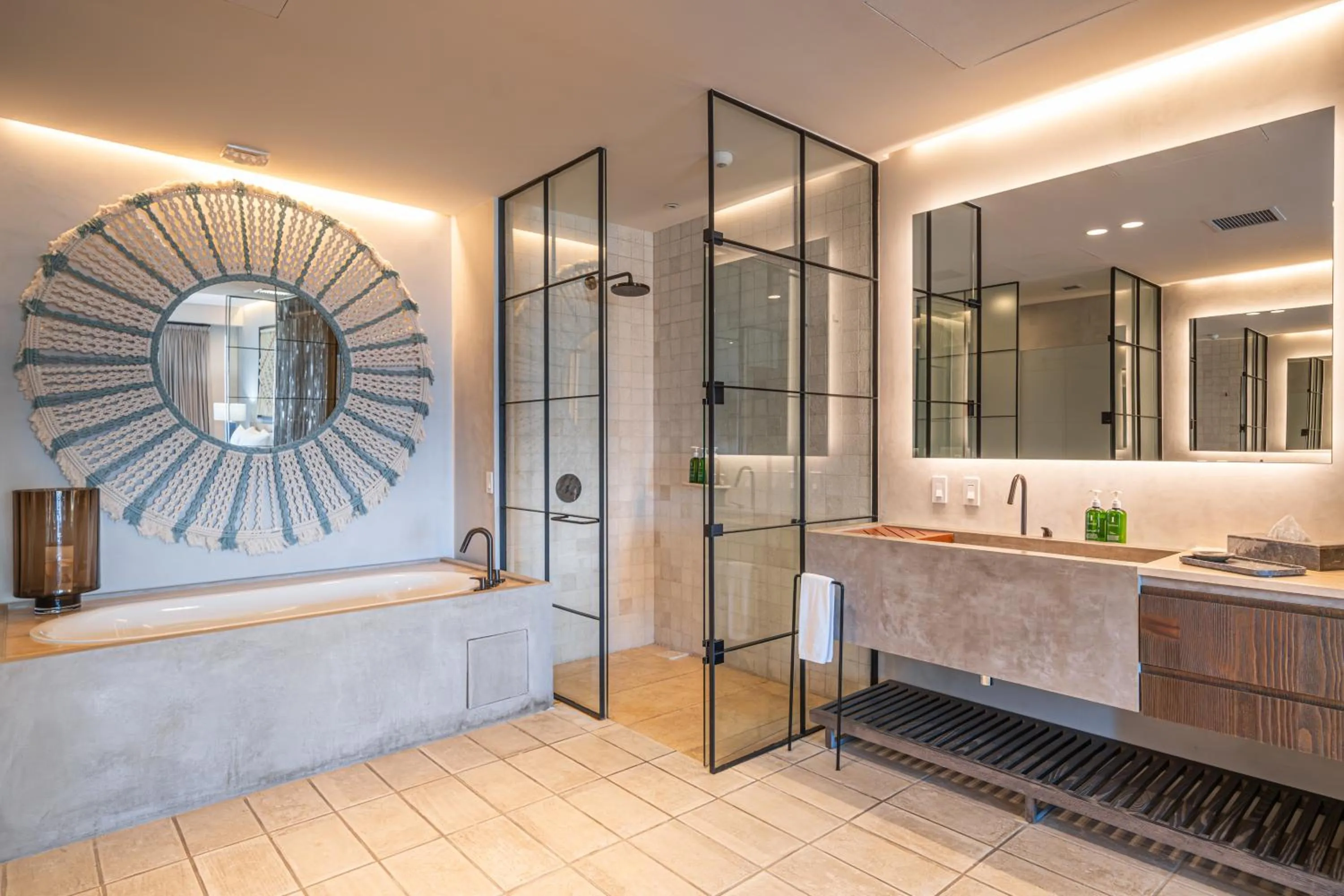 Bath in 1 Homes Preview Cabo