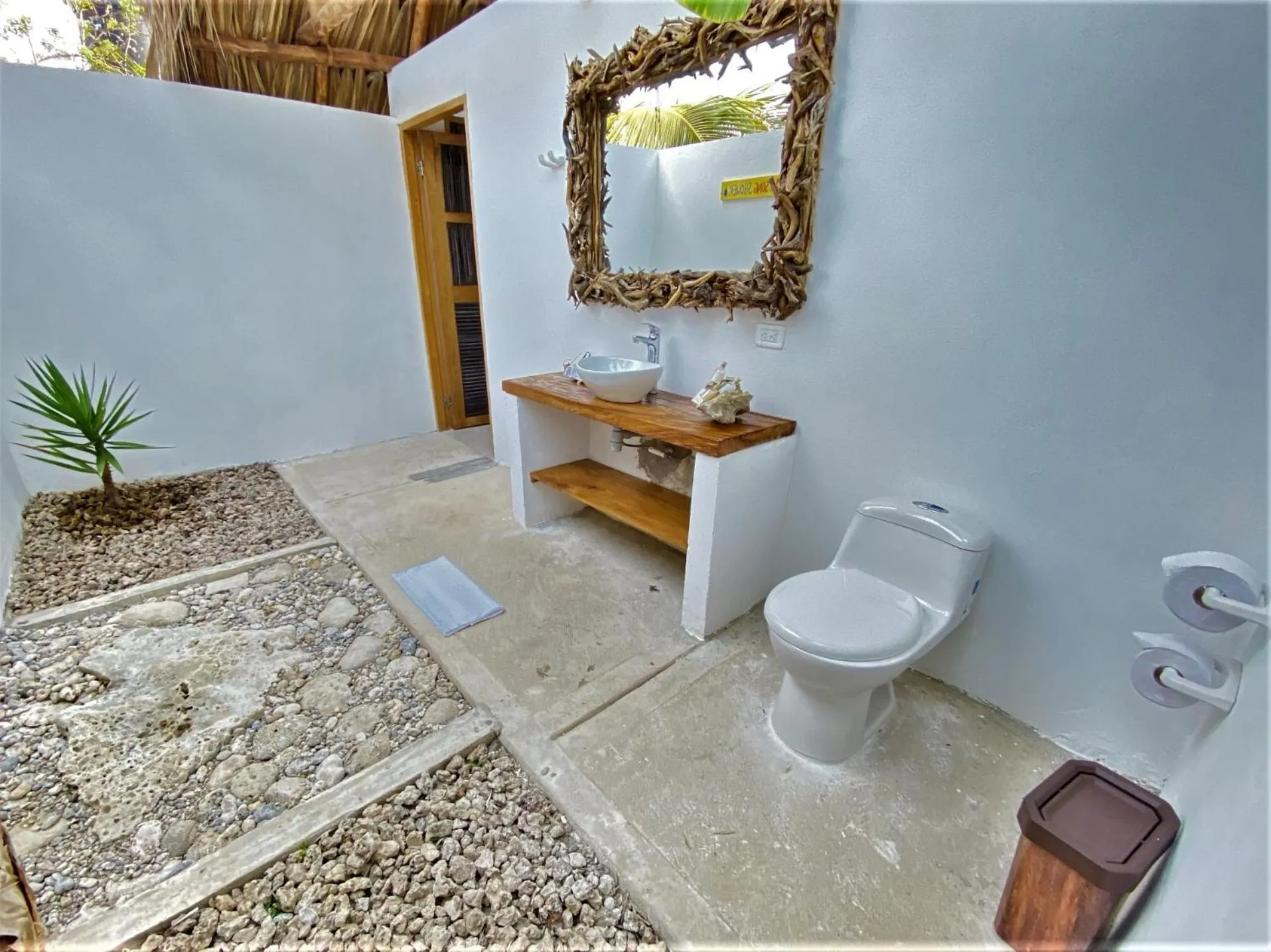 Bathroom in Isla Fuerte - Wiji Island House