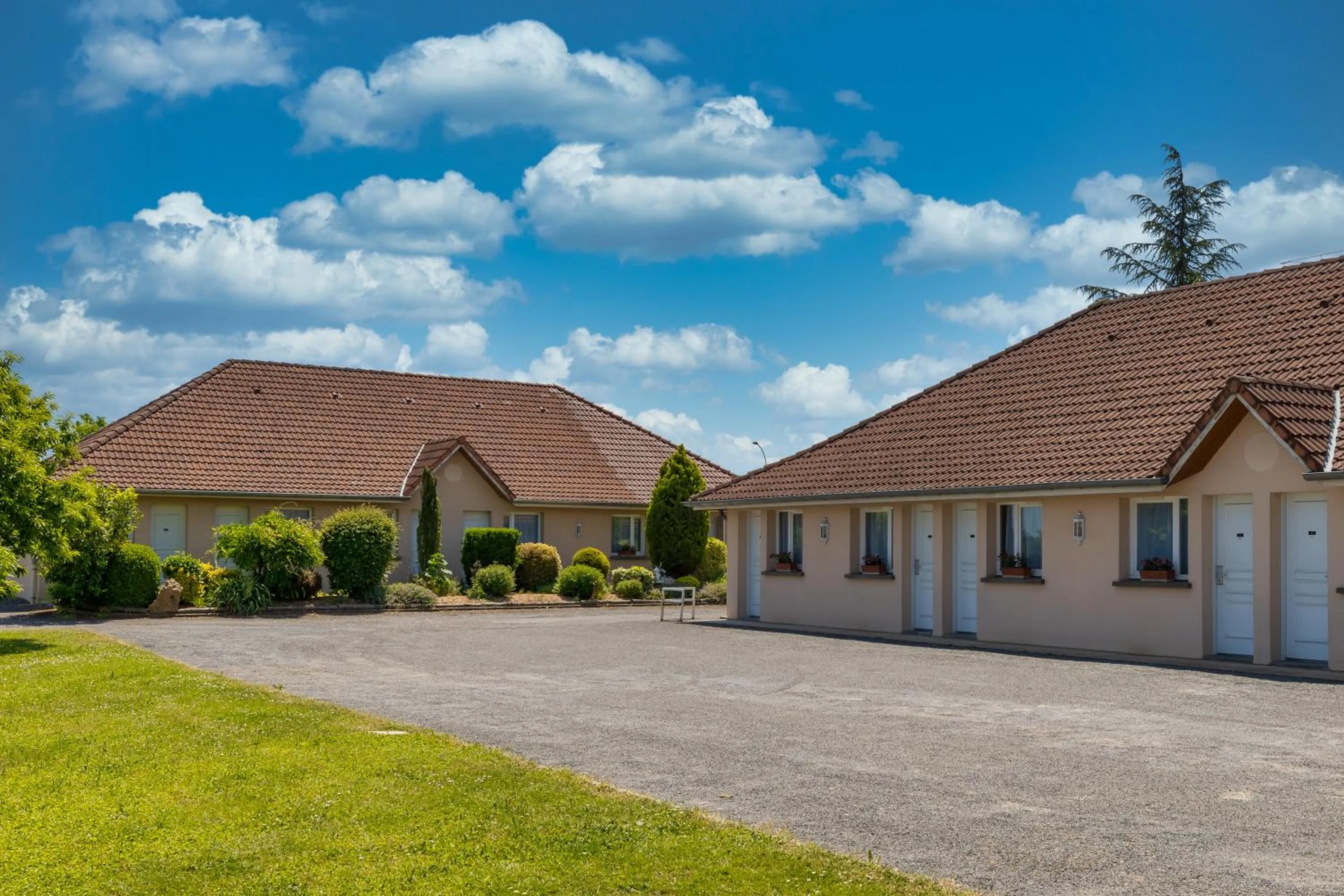 Property building in Villa Hotel