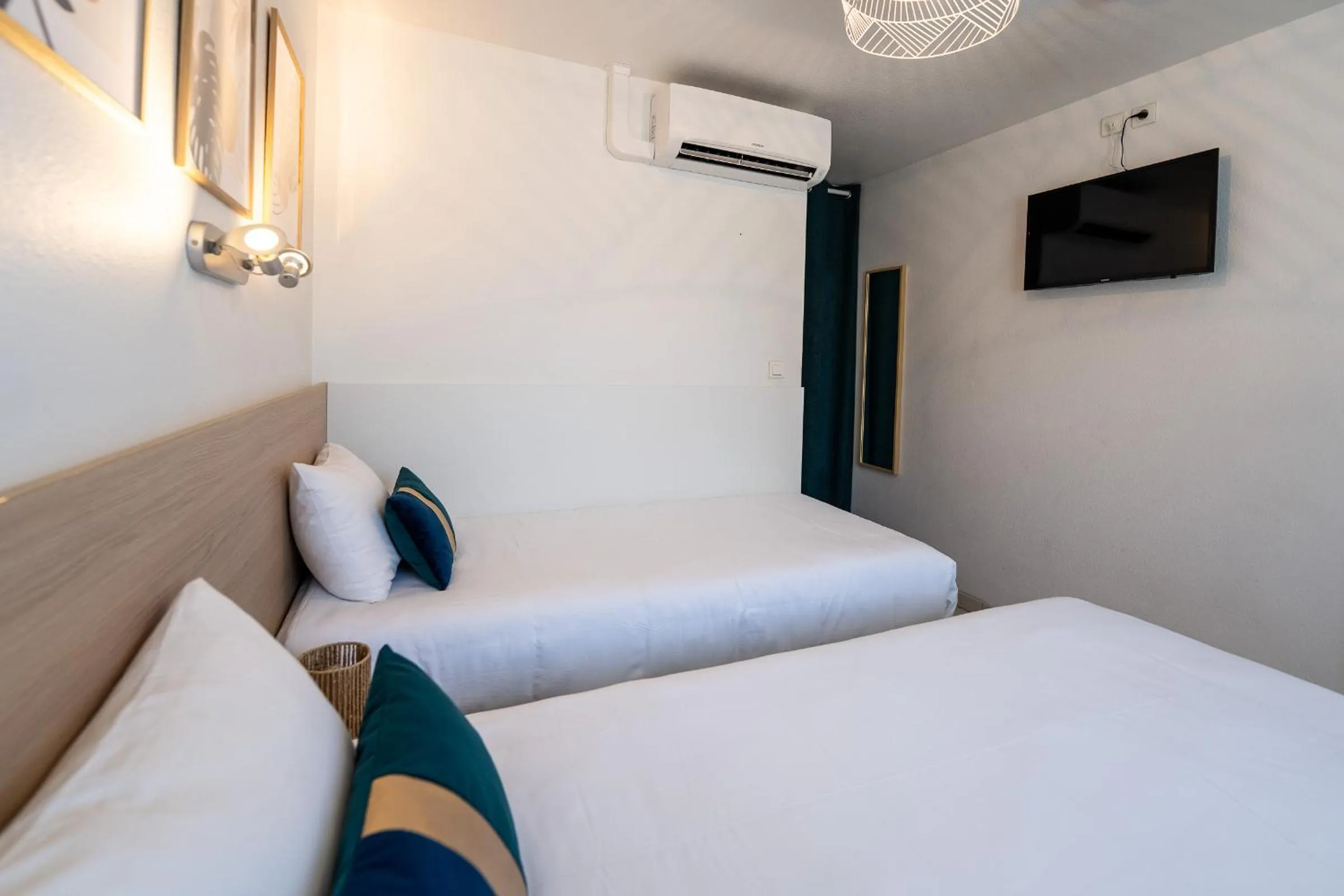 Bedroom, Bed in Villa Hotel