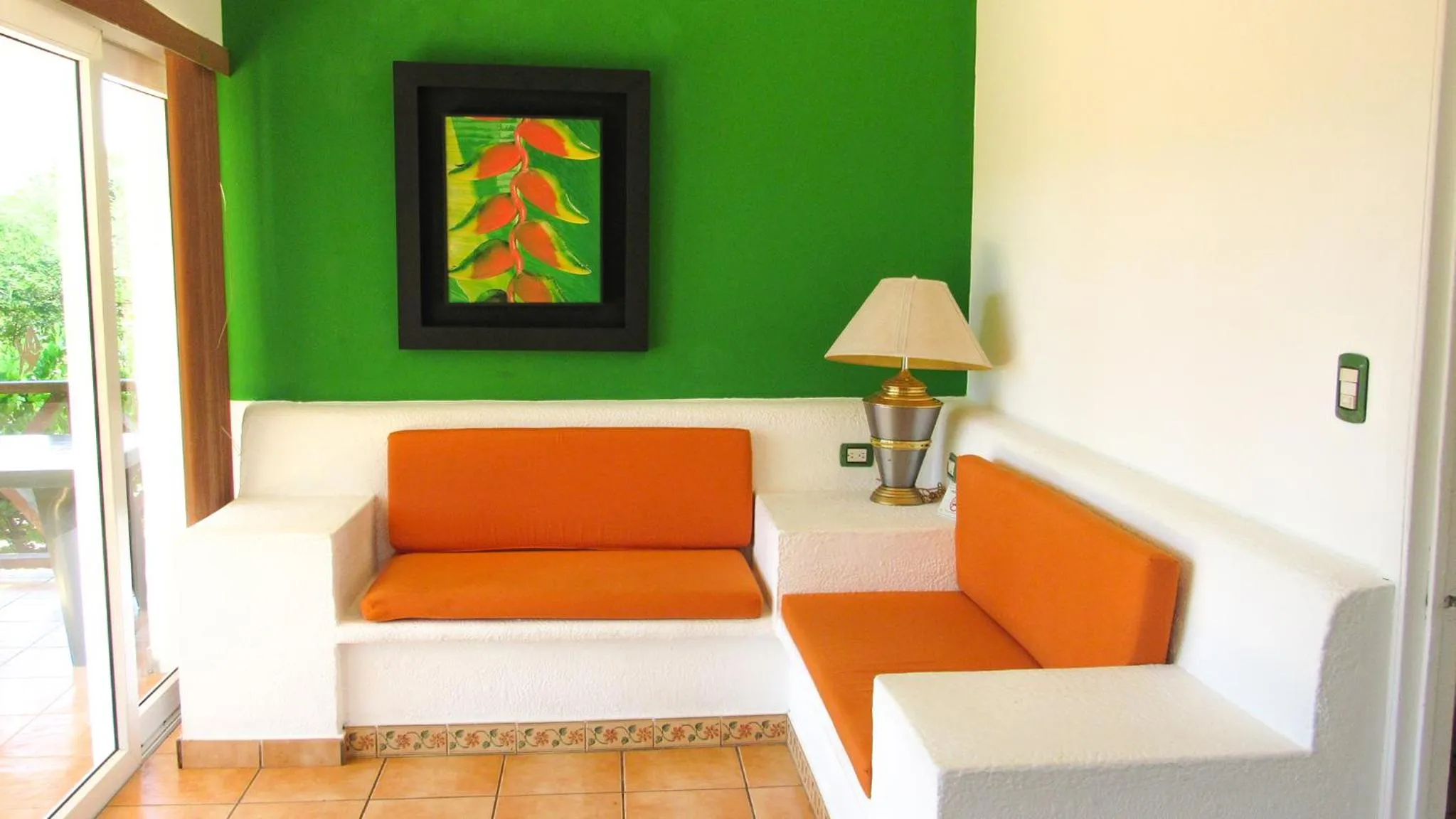 Communal lounge/ TV room in Las Veraneras Villas & Resort