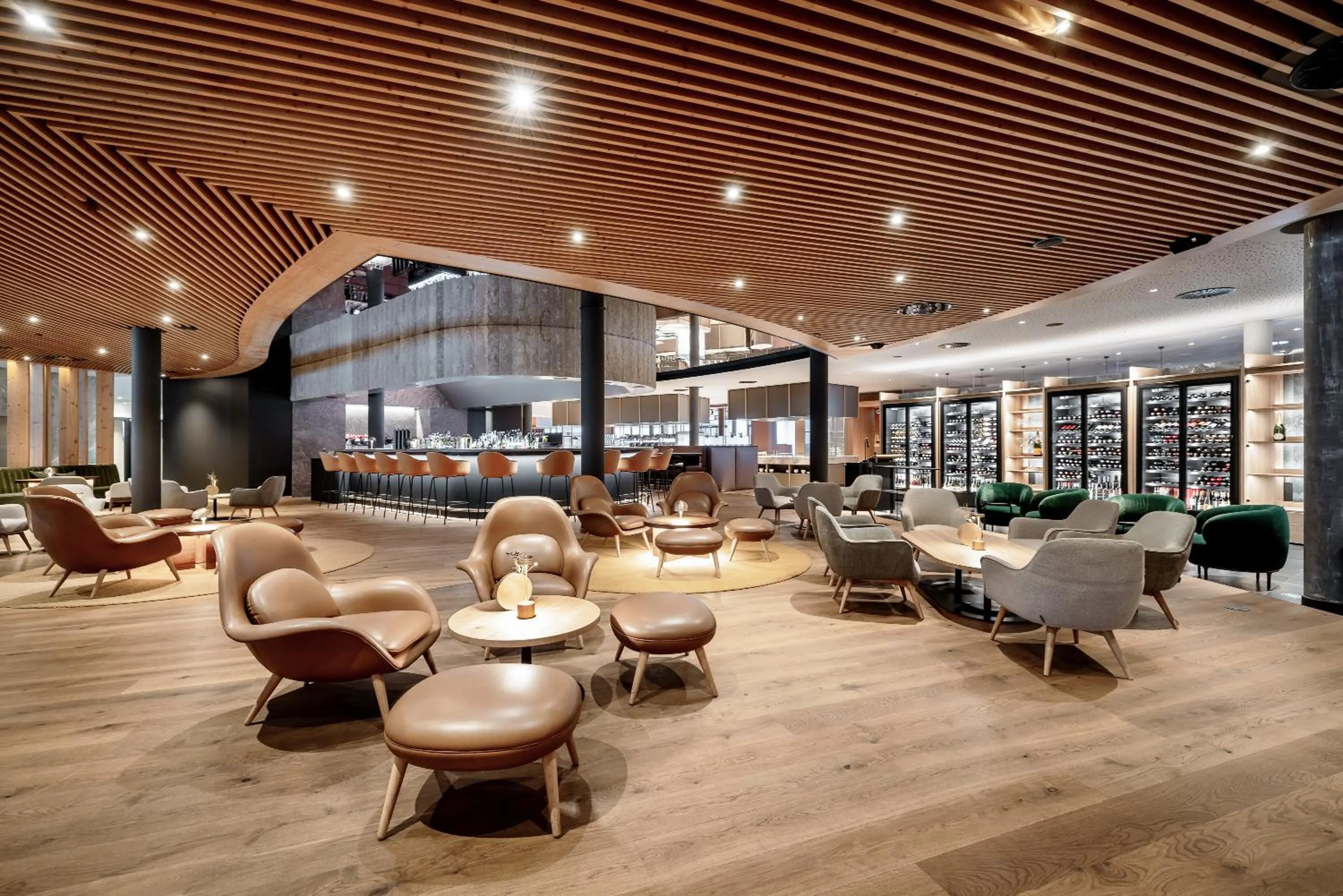 Lounge or bar in Aqua Dome 4 Sterne Superior Hotel & Tirol Therme Längenfeld