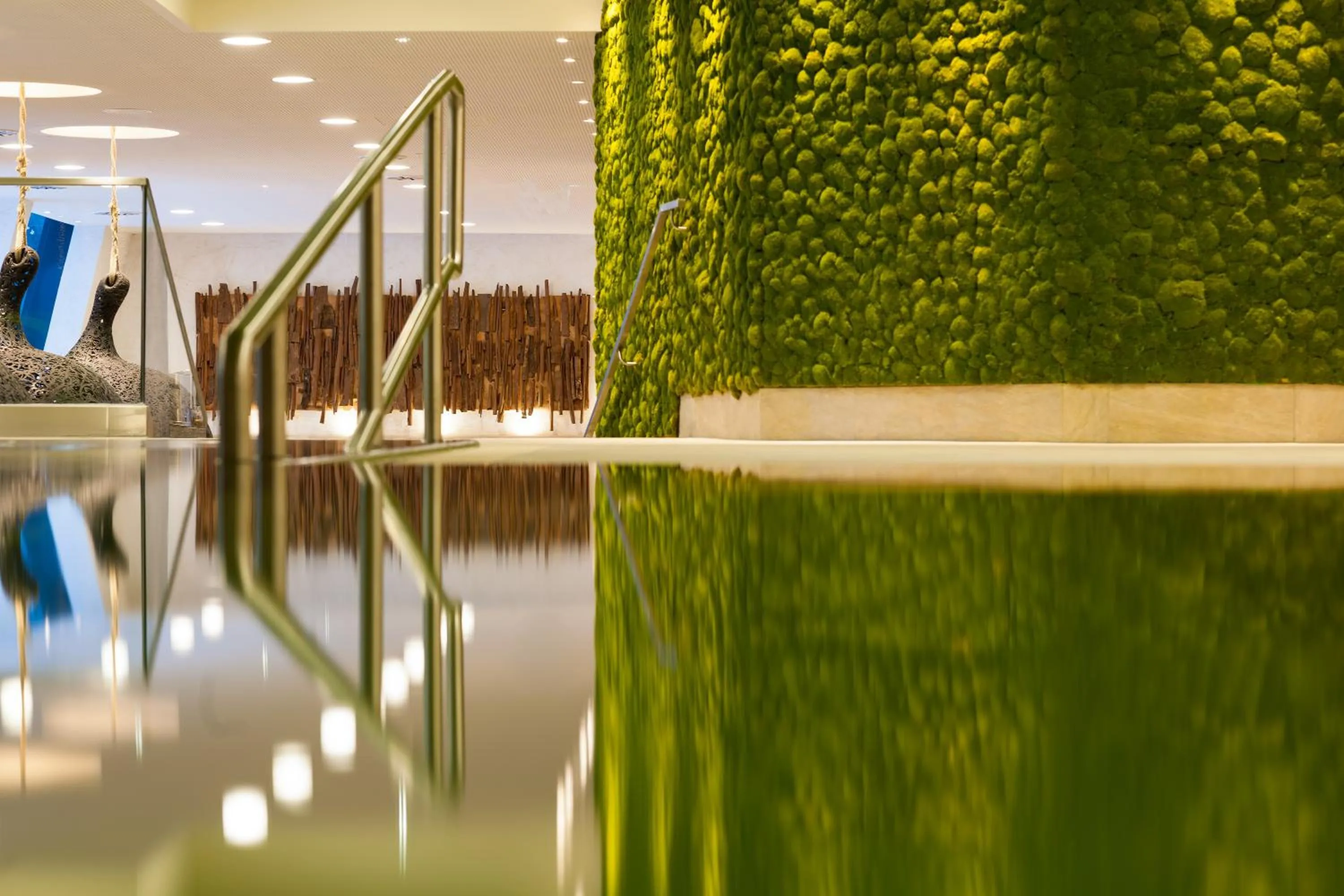 Swimming pool in Aqua Dome 4 Sterne Superior Hotel & Tirol Therme Längenfeld