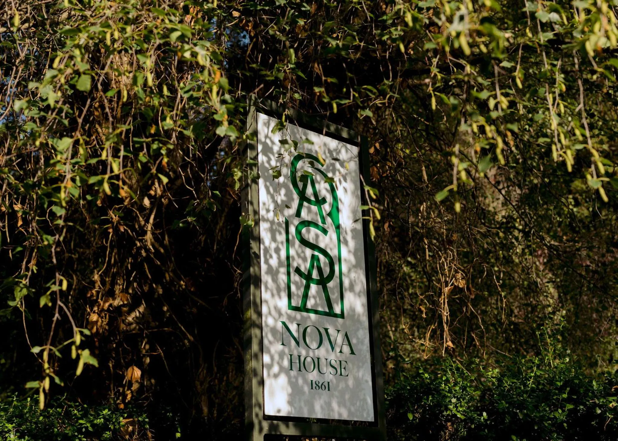 Logo/Certificate/Sign in Casa Nova House