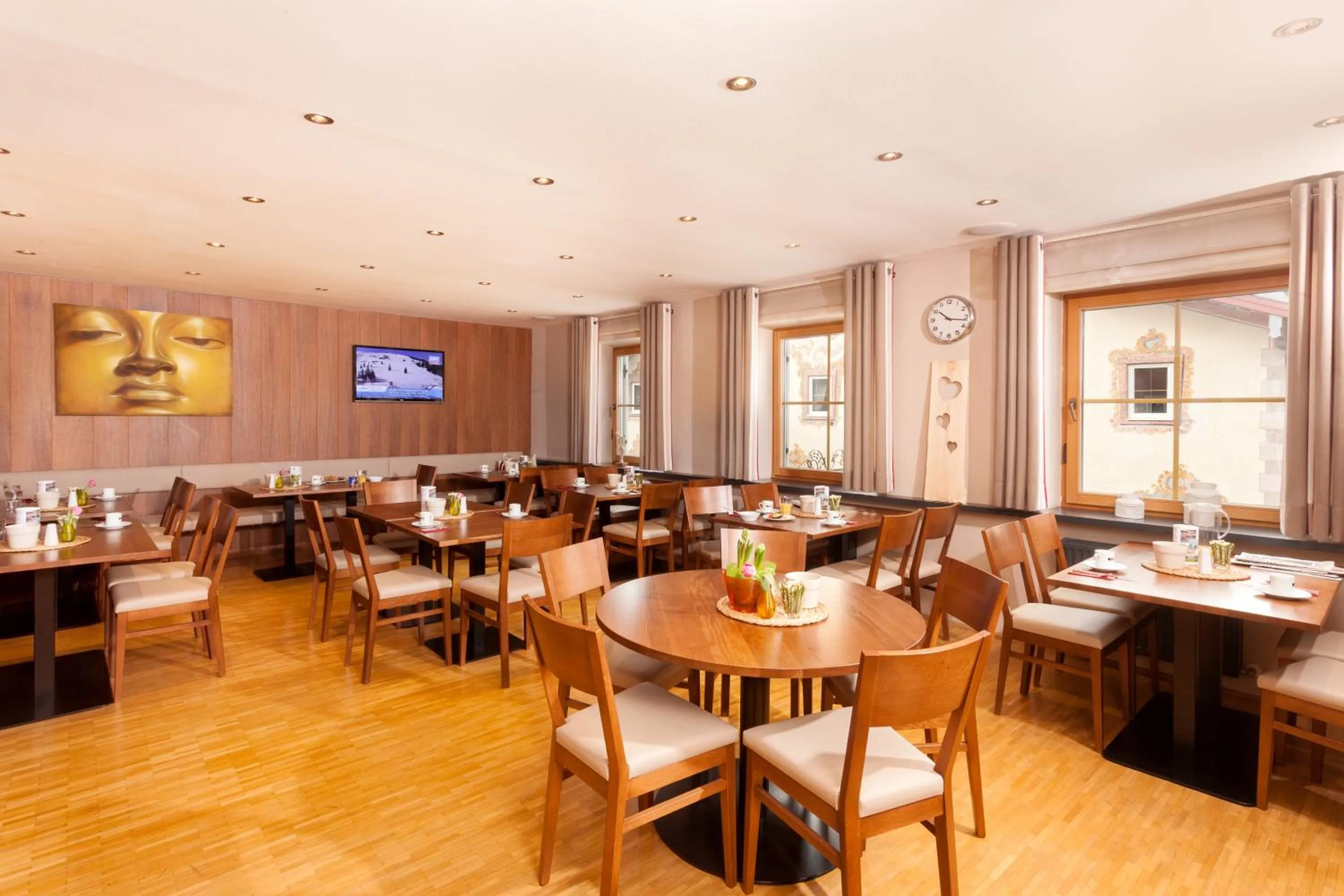 Restaurant/places to eat in Hotel.Pension.Golingen