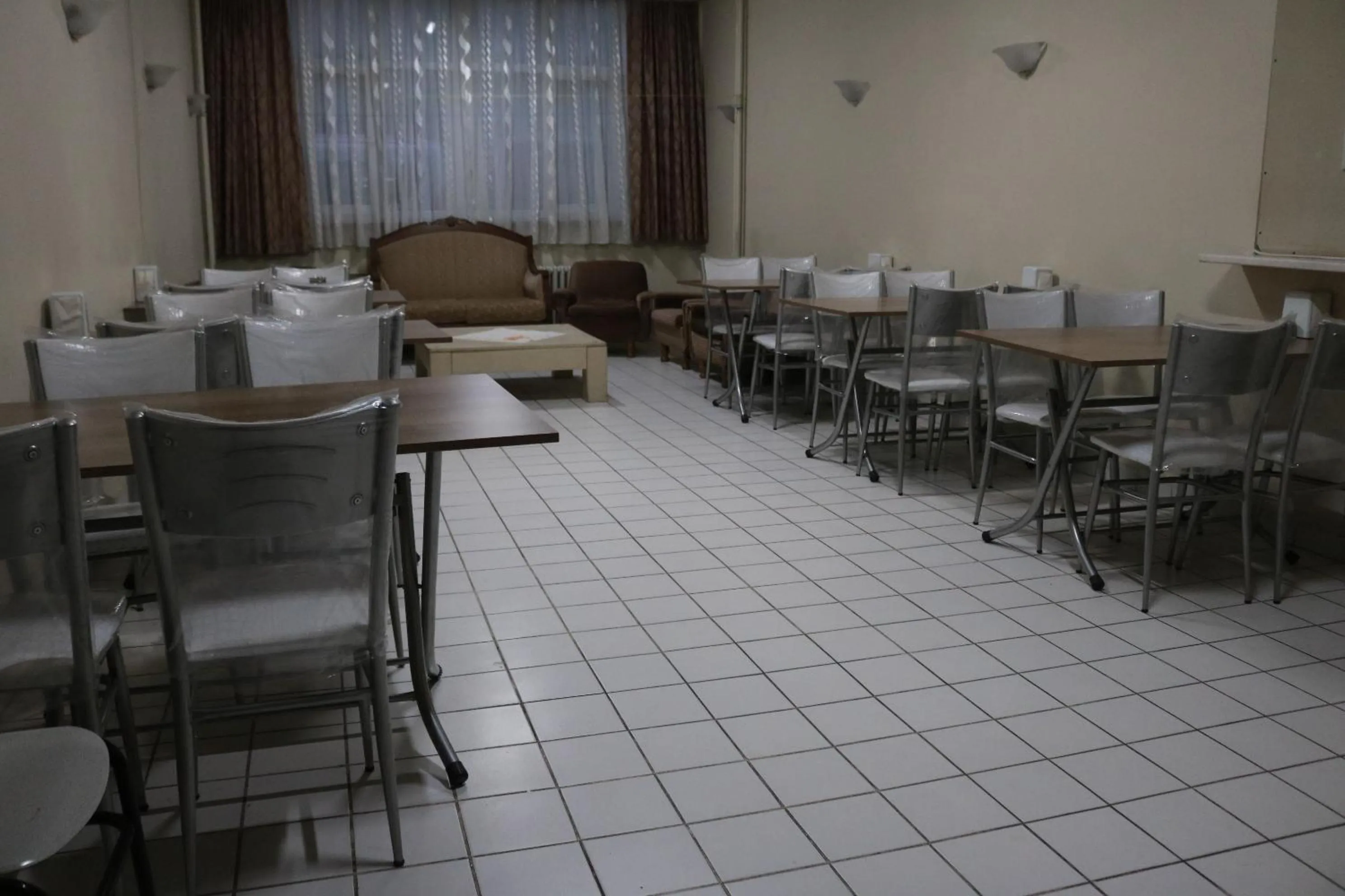 Communal kitchen in Zafer Hostel