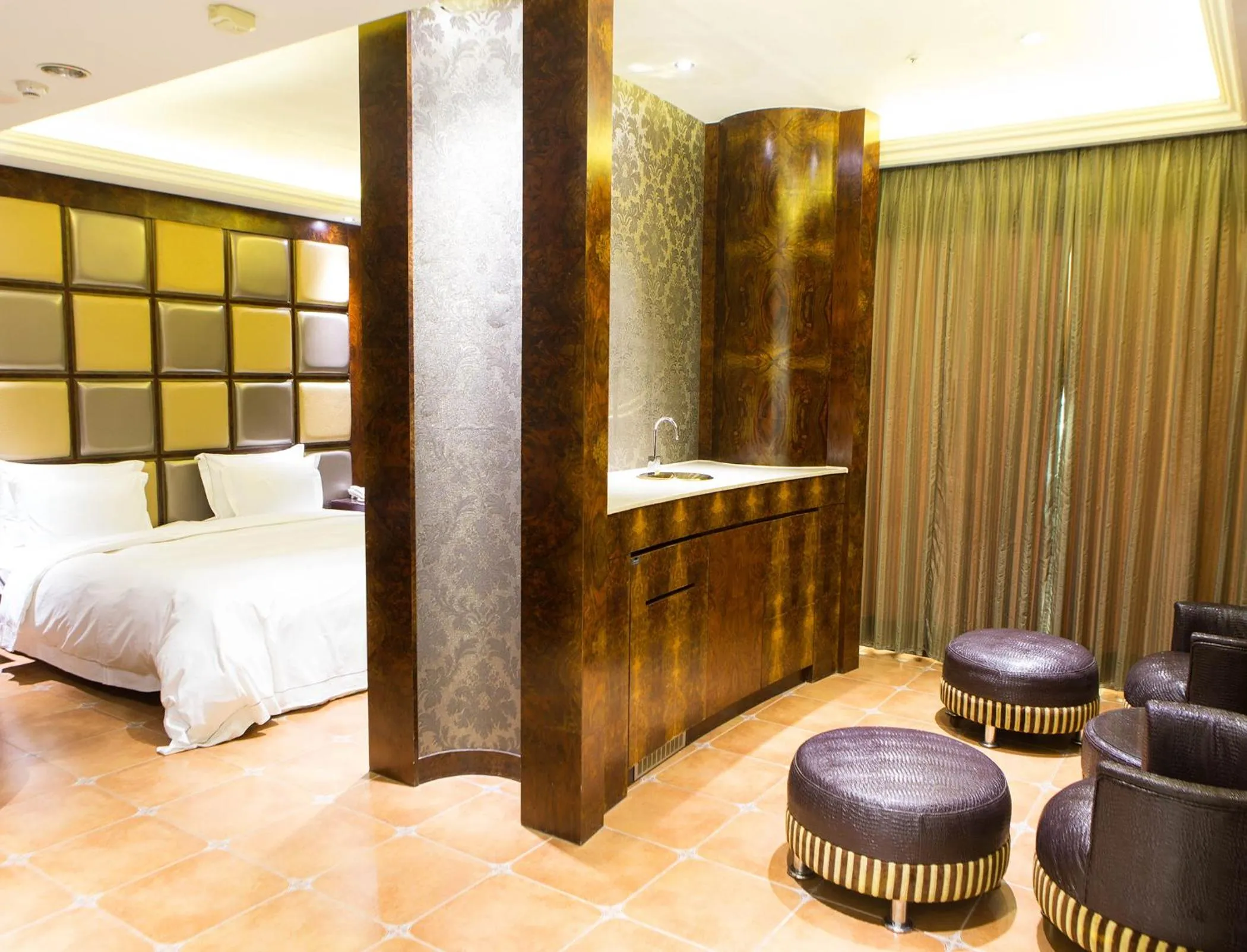 Bed in All-Ur Boutique Motel - KaoHsiung Branch