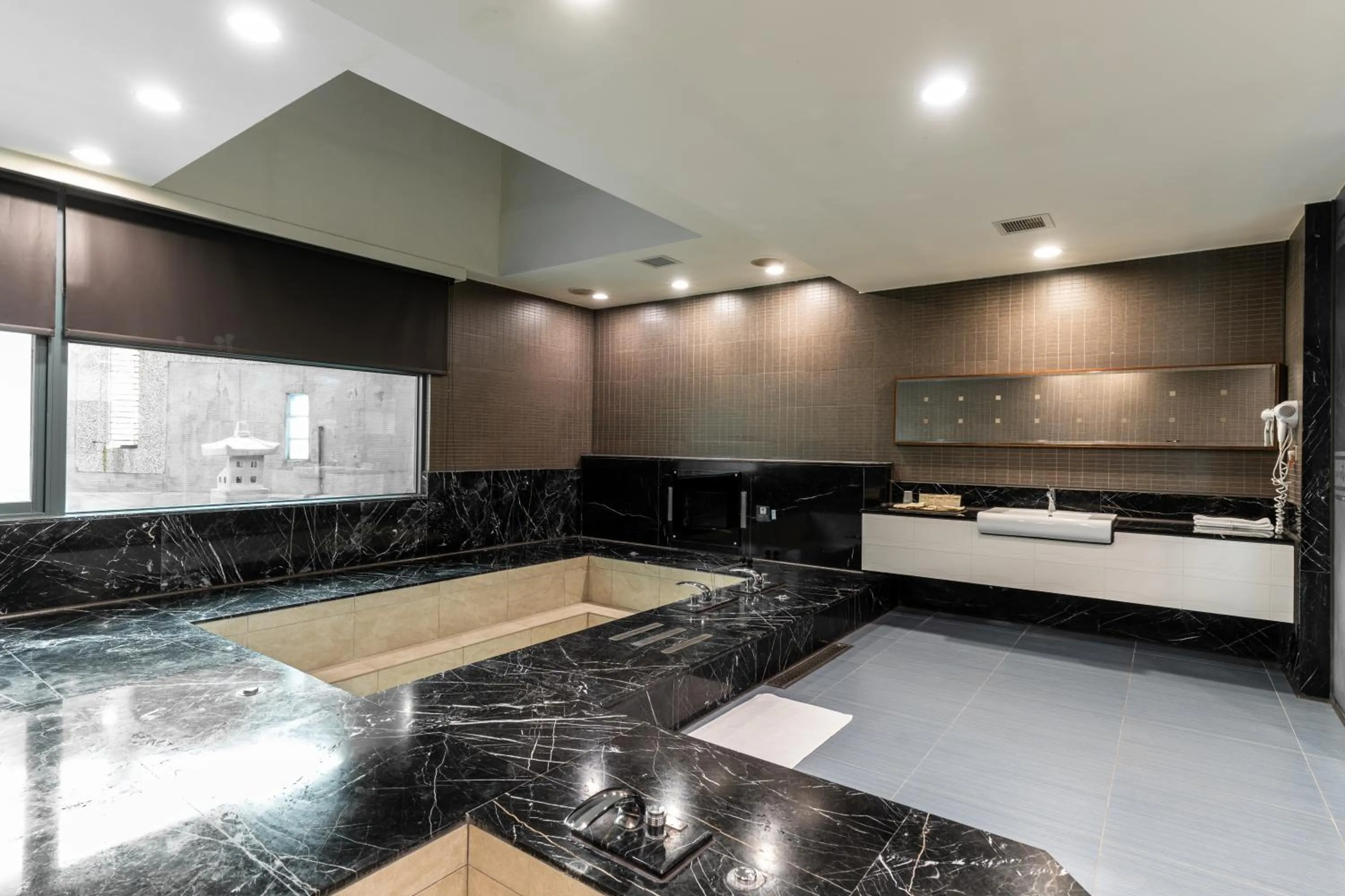 Bath in OHYA Chain Boutique Motel-Xinying