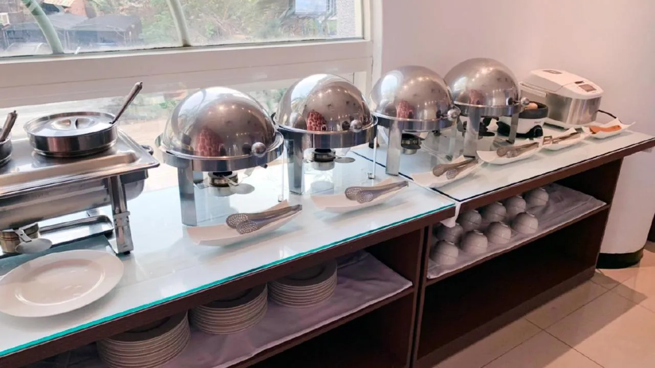 Restaurant/places to eat in All-Ur Boutique Motel-Jhu Shan Branch