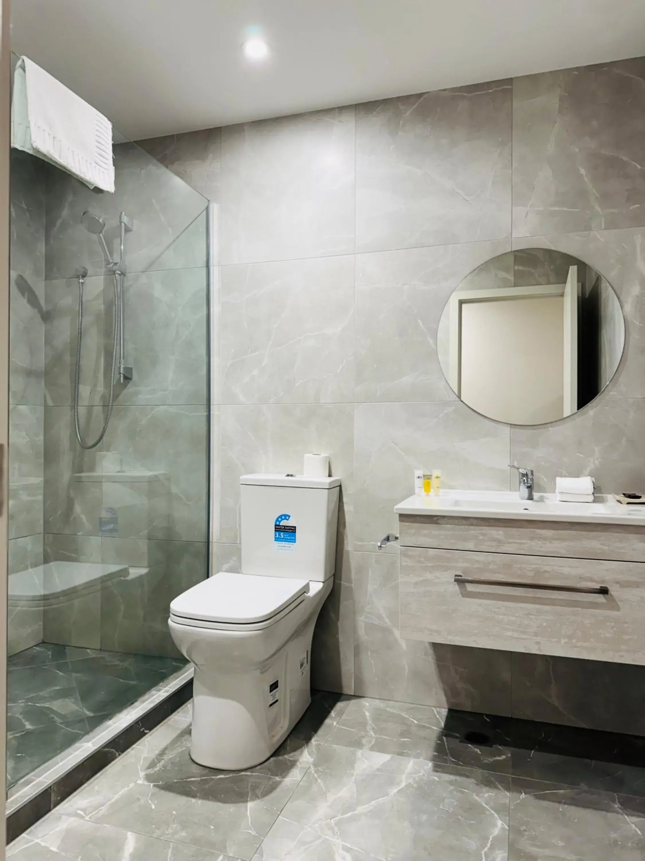 Deluxe Double Room in Bakers Lodge Deluxe Double Room in Bakers Lodge