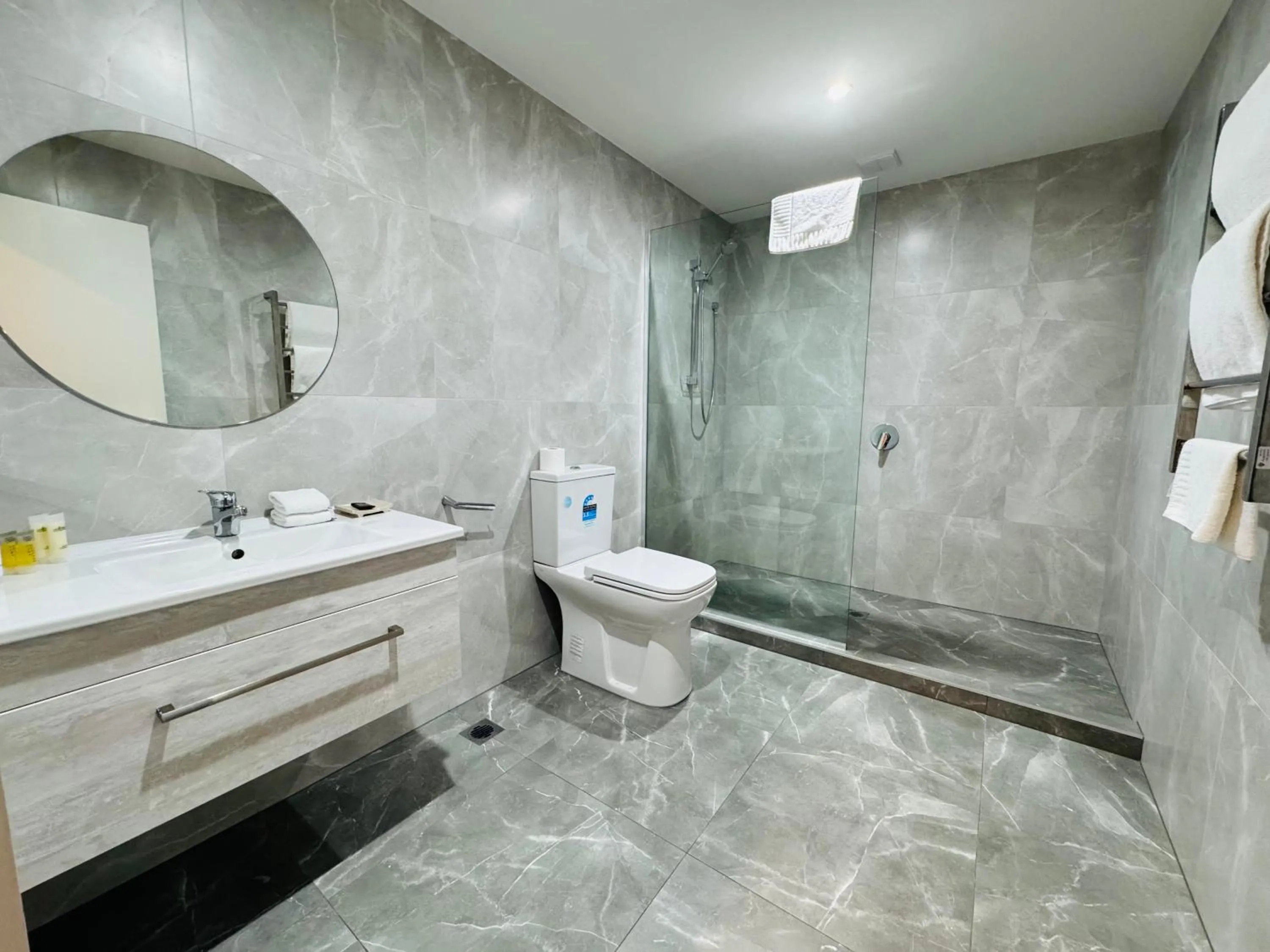 Shower in Bakers Lodge