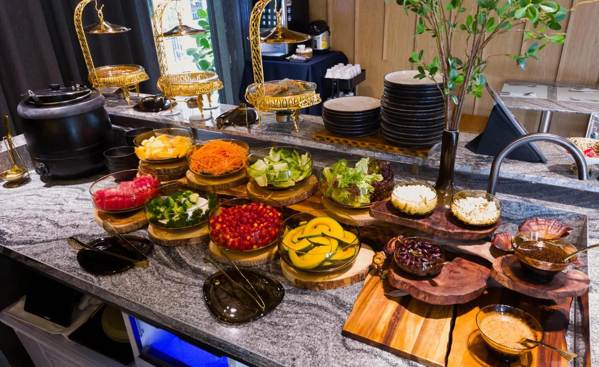 Restaurant/places to eat in SHAN Villas Sukhumvit