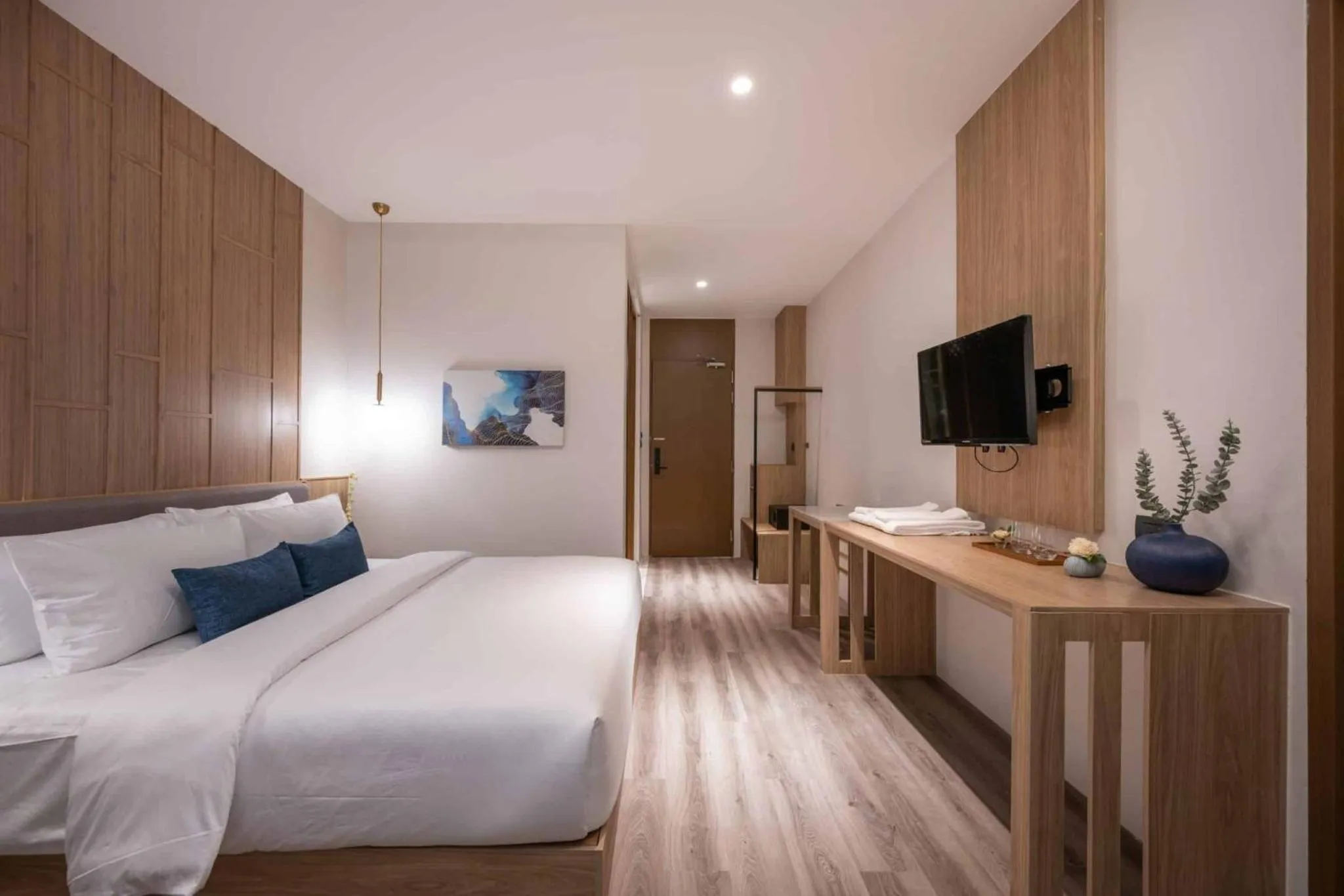 Photo of the whole room, Bed in SHAN Villas Sukhumvit