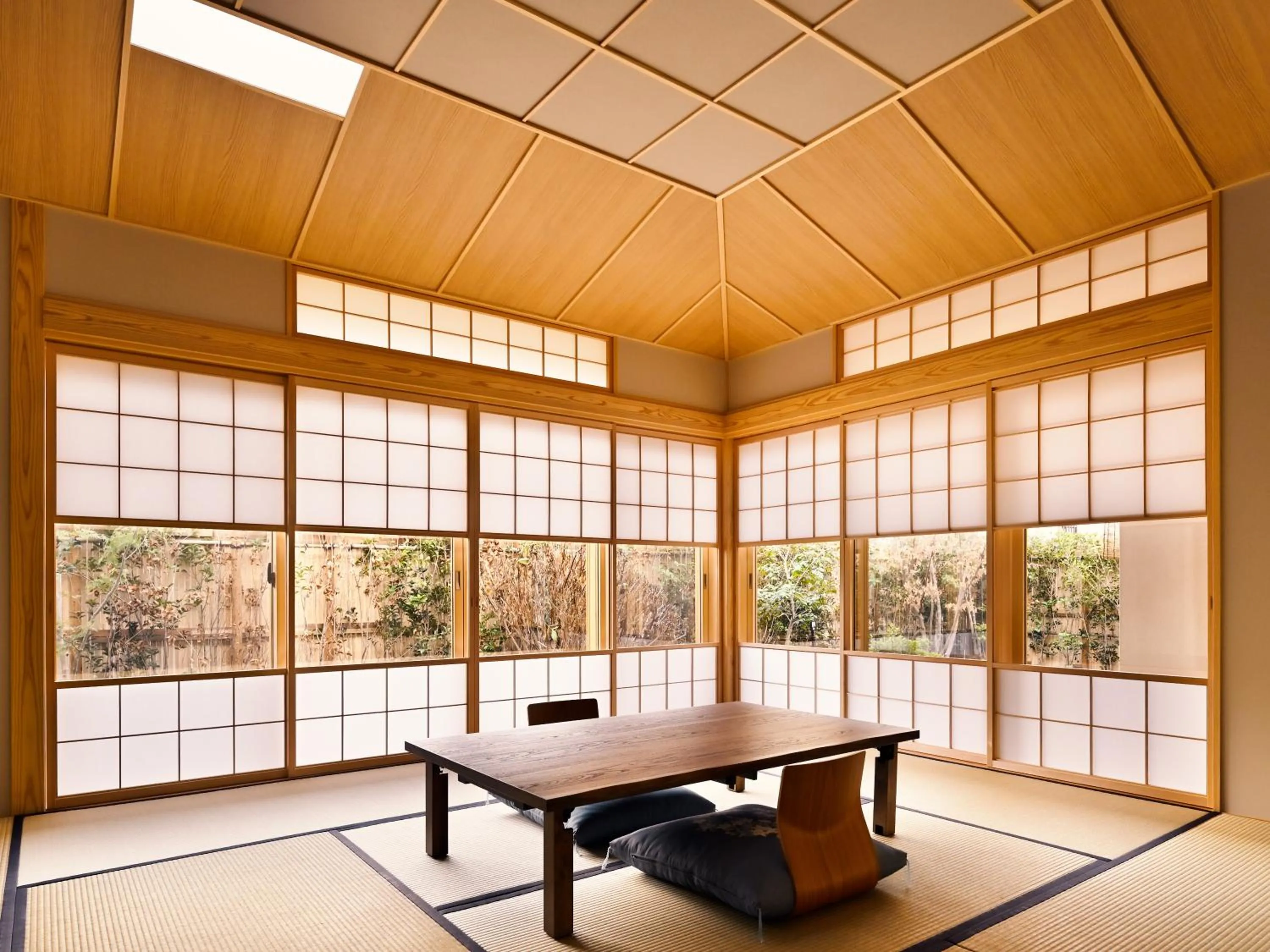 Photo of the whole room in Beniya