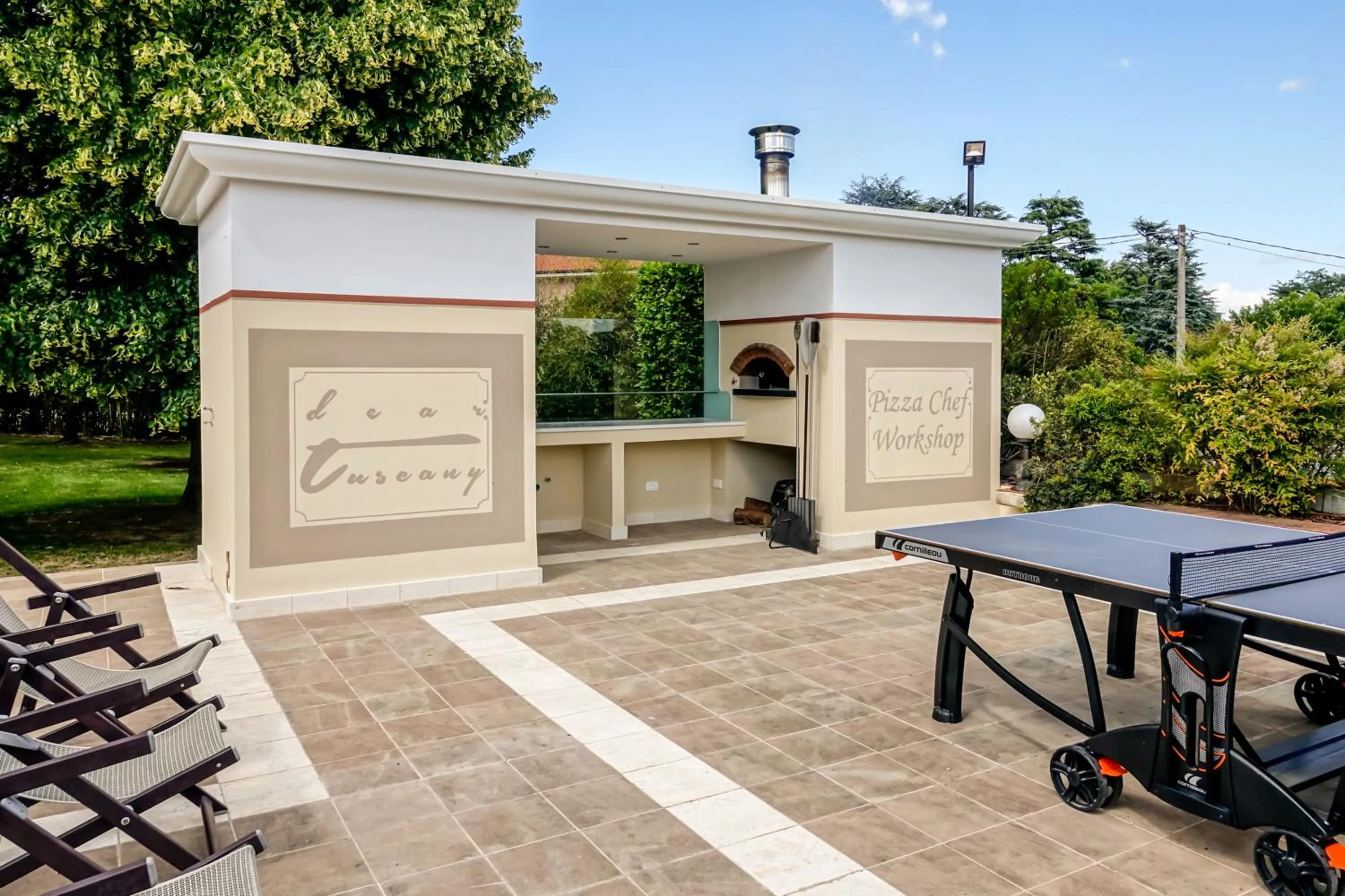 Table tennis in Villa Colombai