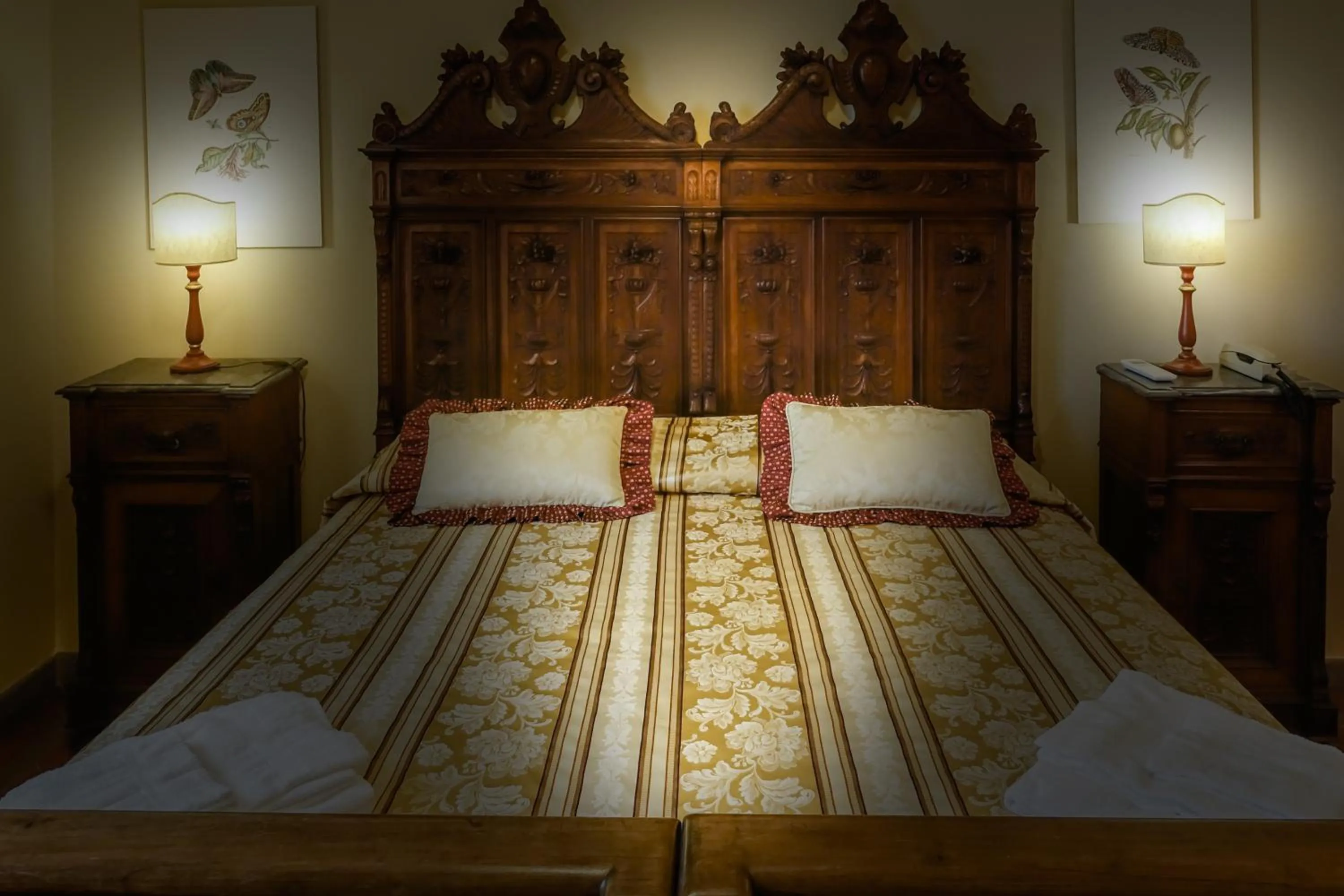 Photo of the whole room, Bed in Villa Colombai