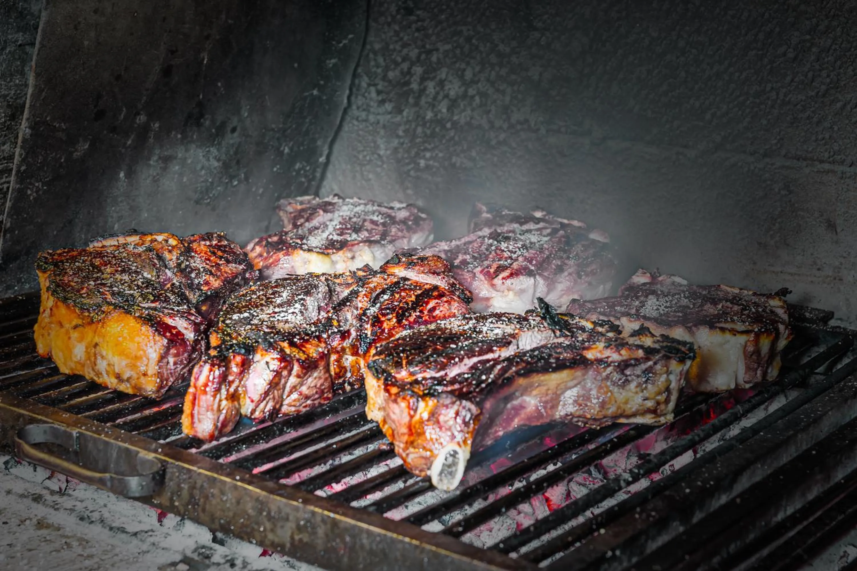 Restaurant/places to eat in Villa Colombai