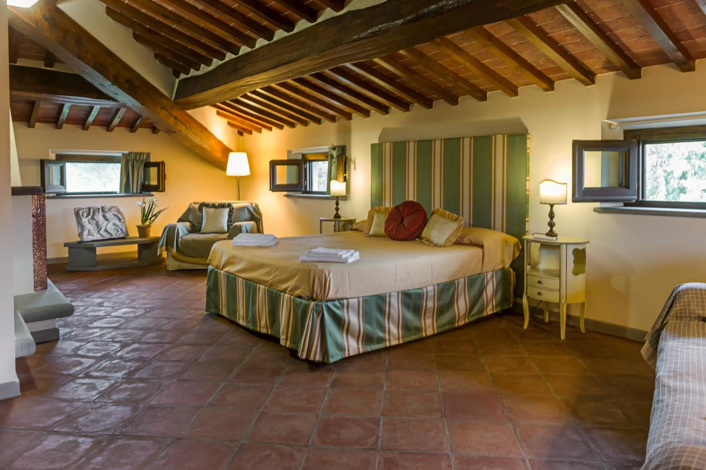 Bedroom, Bed in Villa Colombai