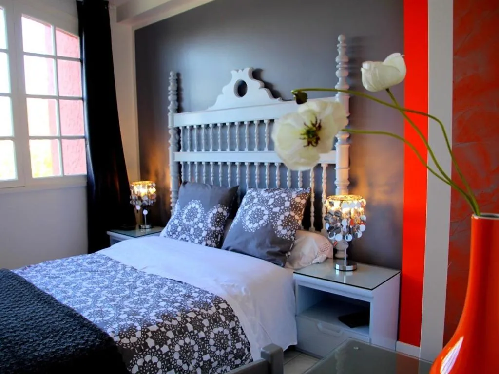 Bedroom, Bed in Le Mas de la Verrerie