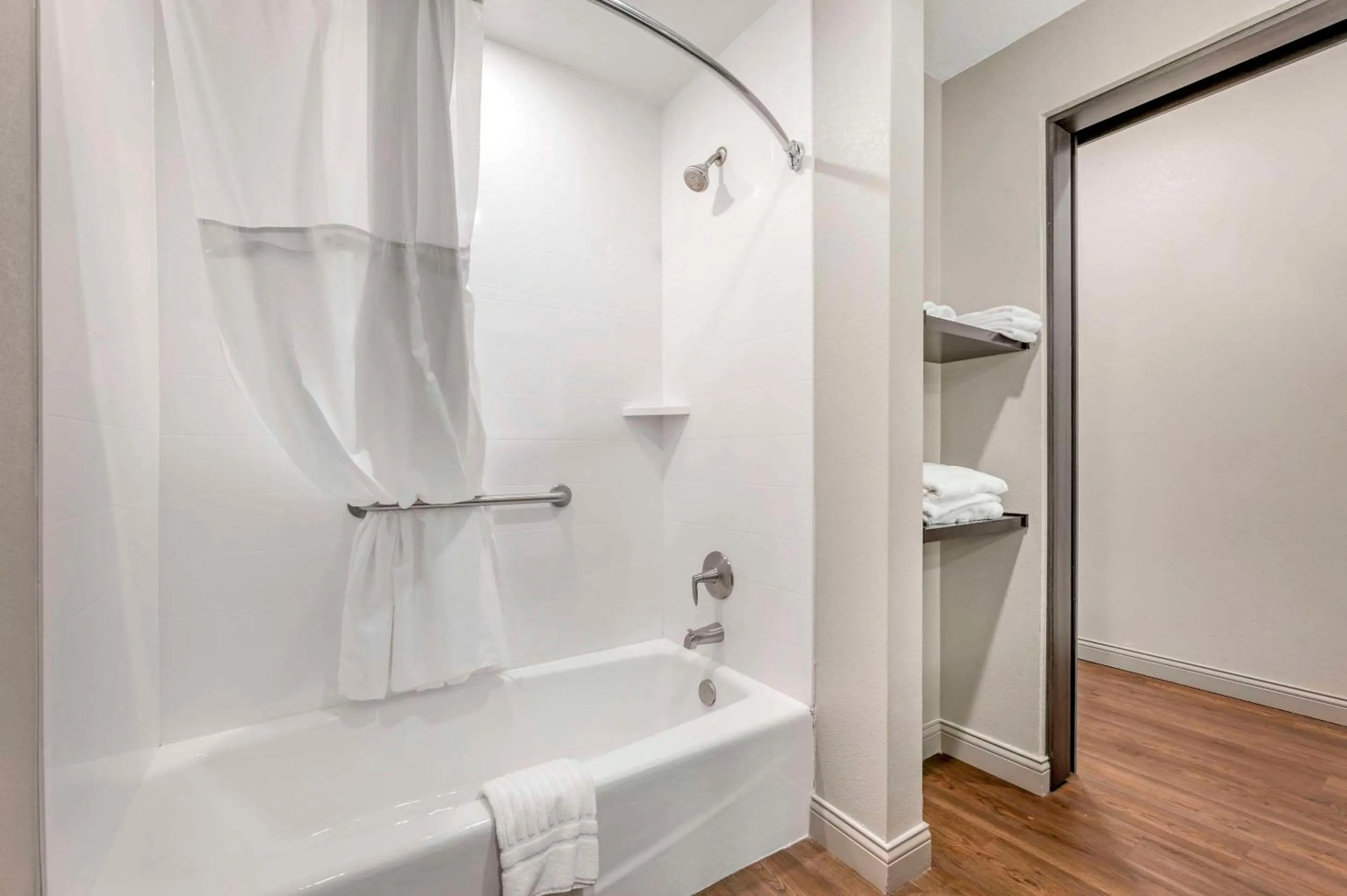 Bedroom in Best Western Plus Louisville North