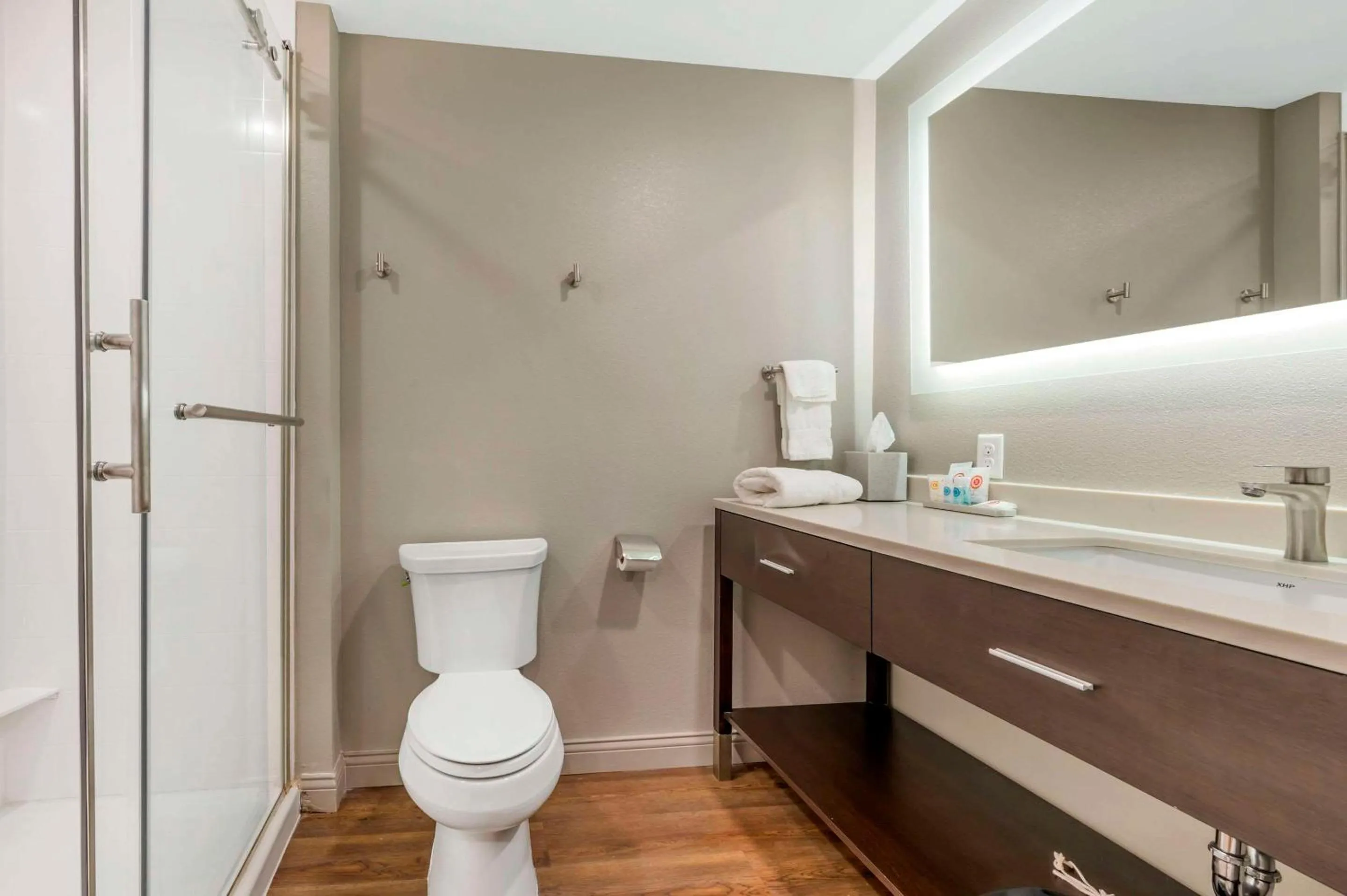 Bedroom in Best Western Plus Louisville North