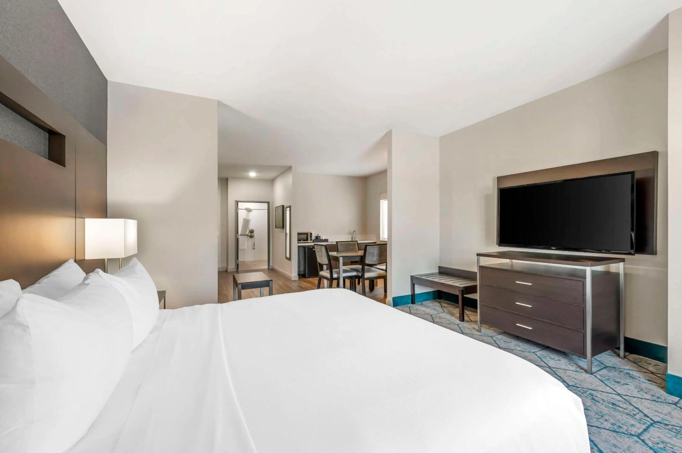 Bedroom, Bed in Best Western Plus Louisville North