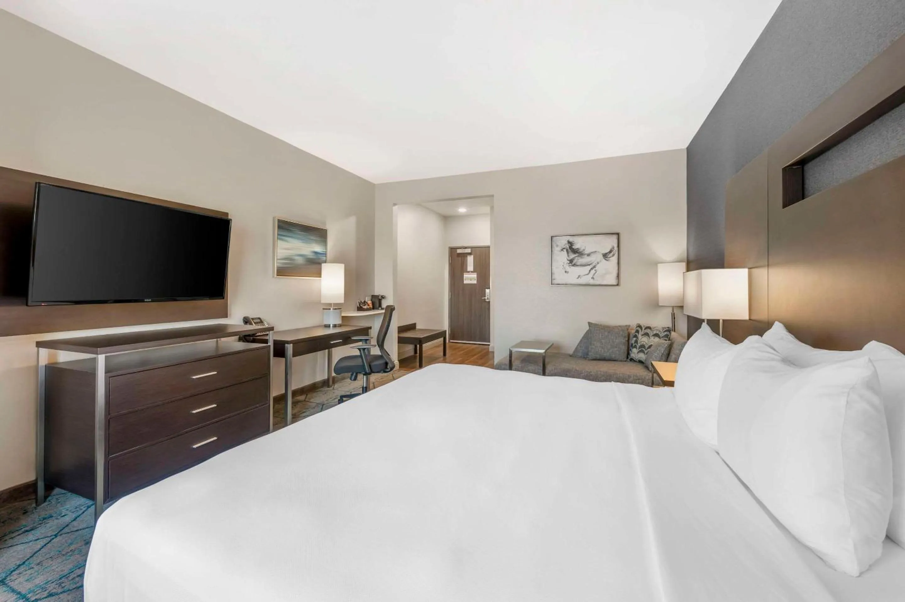 Bedroom, Bed in Best Western Plus Louisville North