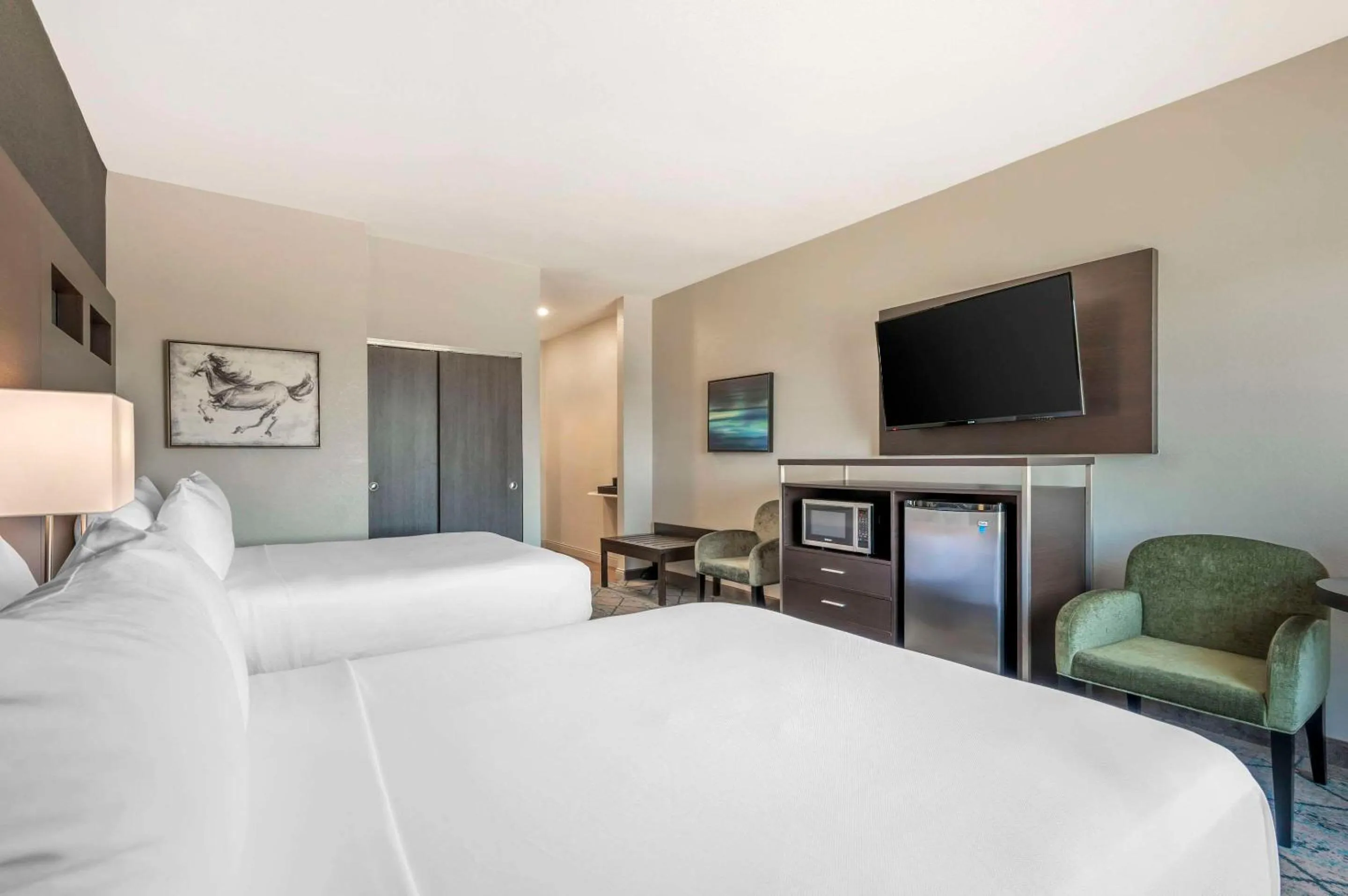 Bedroom, Bed in Best Western Plus Louisville North