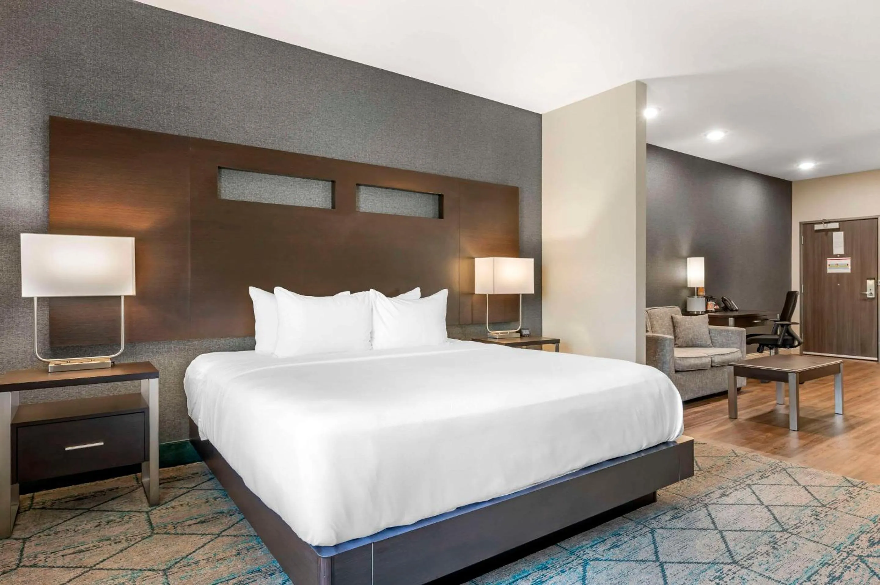 Bedroom, Bed in Best Western Plus Louisville North