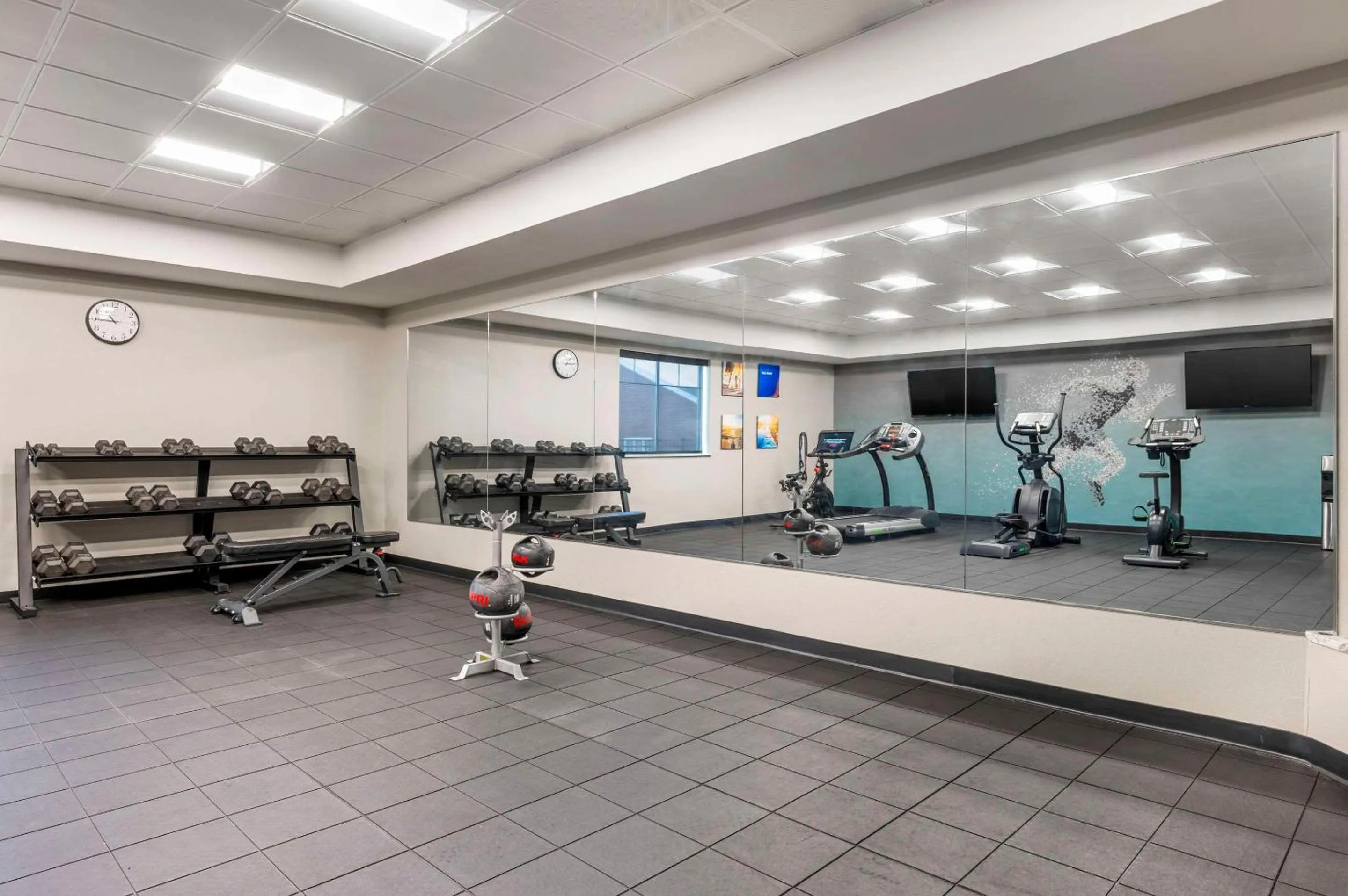 Fitness centre/facilities in Best Western Plus Louisville North