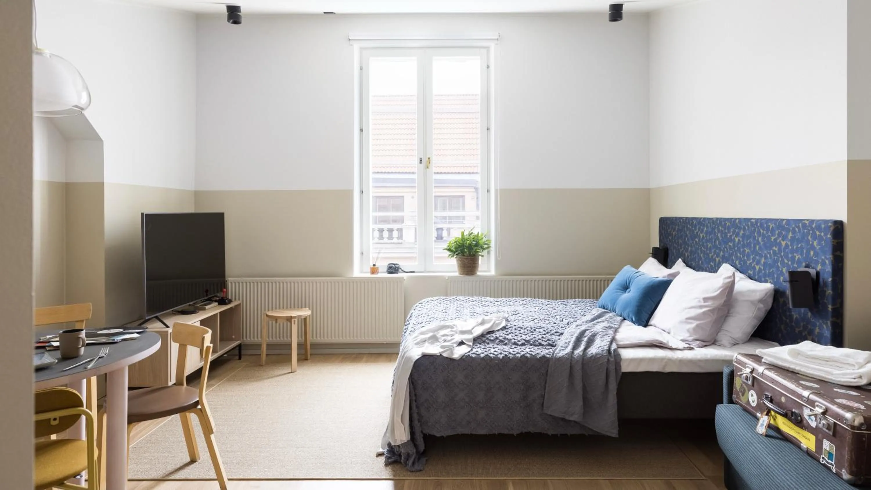 Bed in Bob W Helsinki City Centre