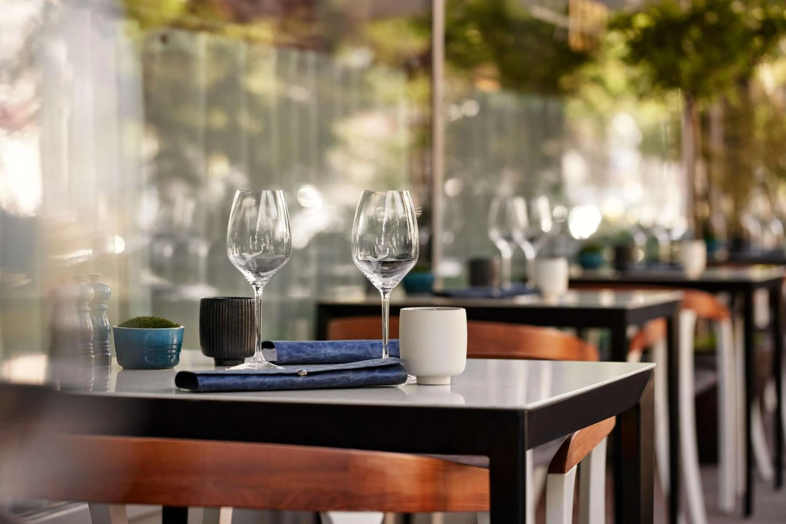 Restaurant/places to eat in Hilton Vienna Park