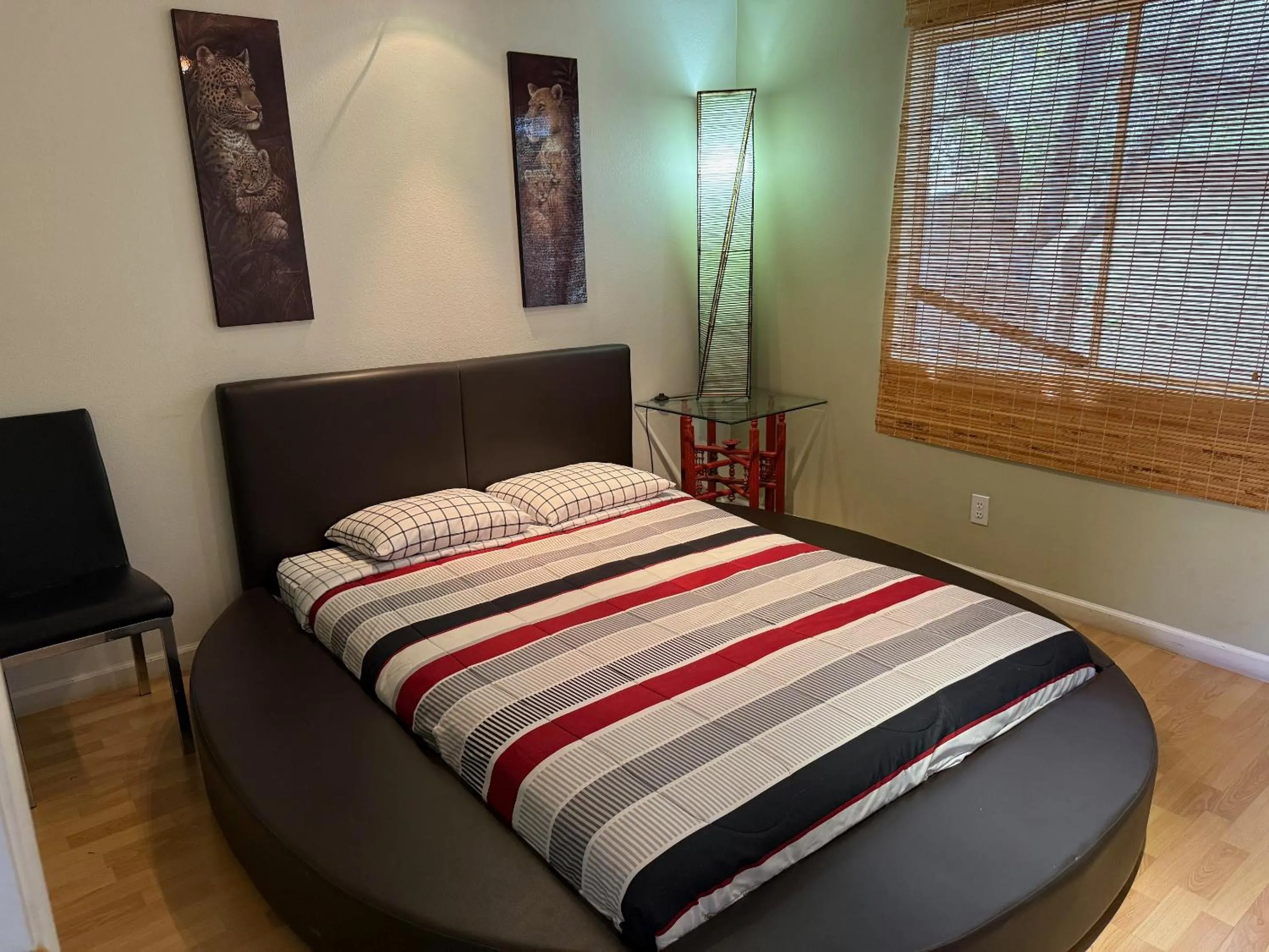 Bedroom, Bed in Luxury 1900 SQ FT House Huge 46 FT Pool & Hot SPA