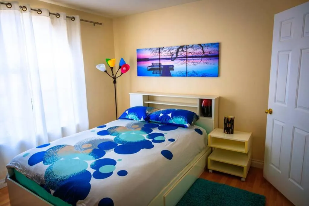 Bedroom, Bed in Luxury 1900 SQ FT House Huge 46 FT Pool & Hot SPA