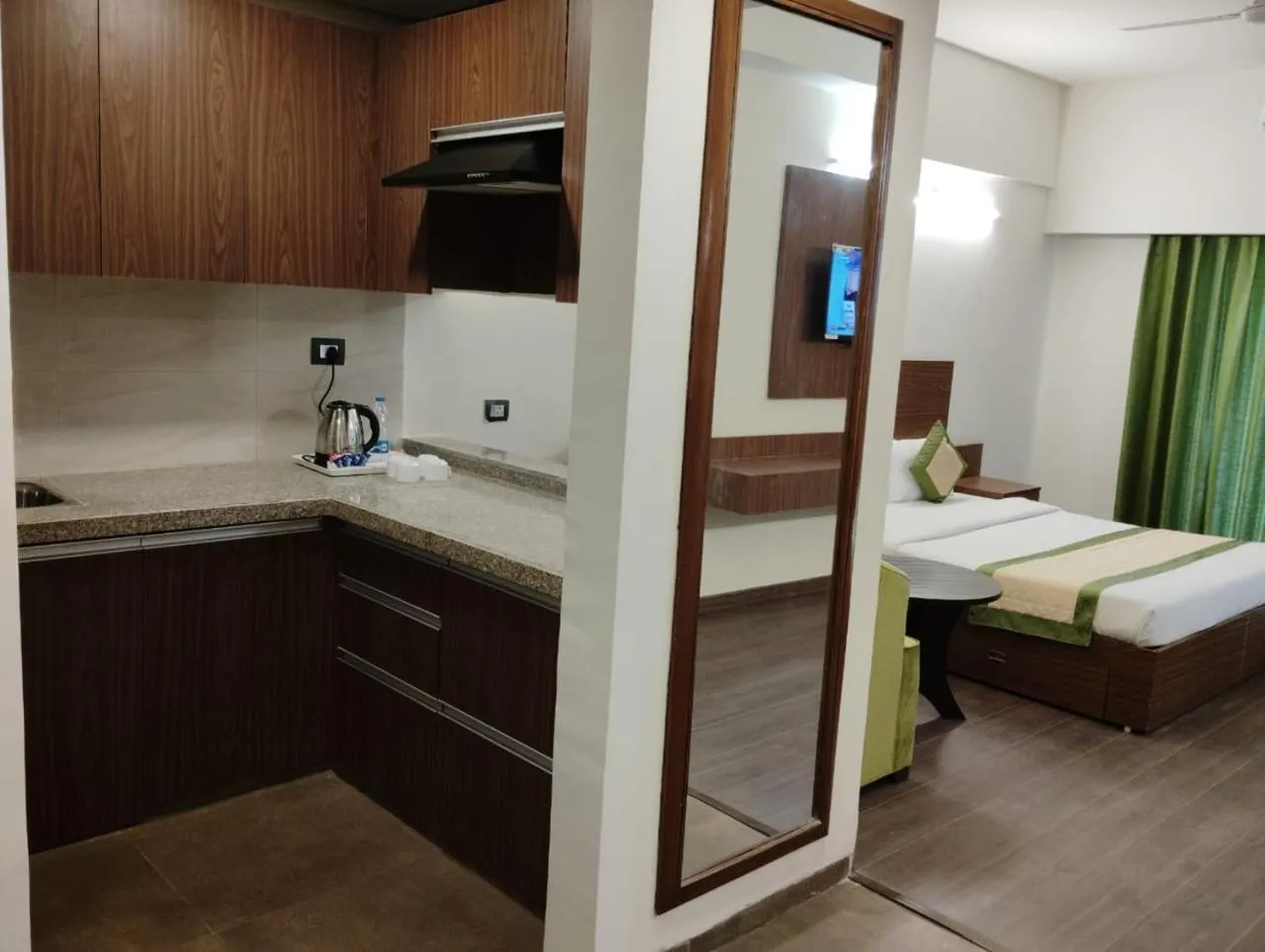 Kitchen or kitchenette, Bed in Hotel Livbox