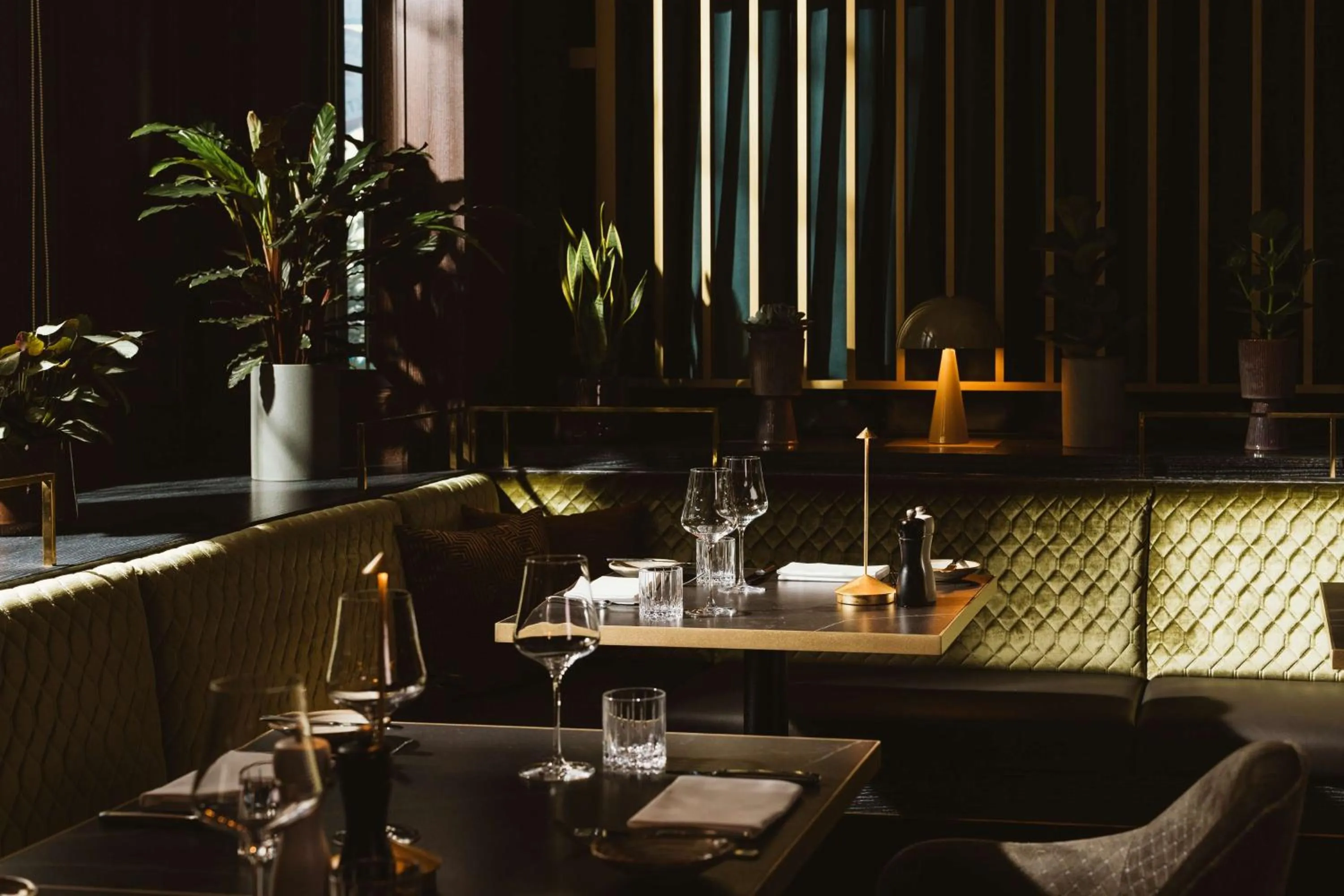 Lounge or bar in Hilton Vienna Plaza