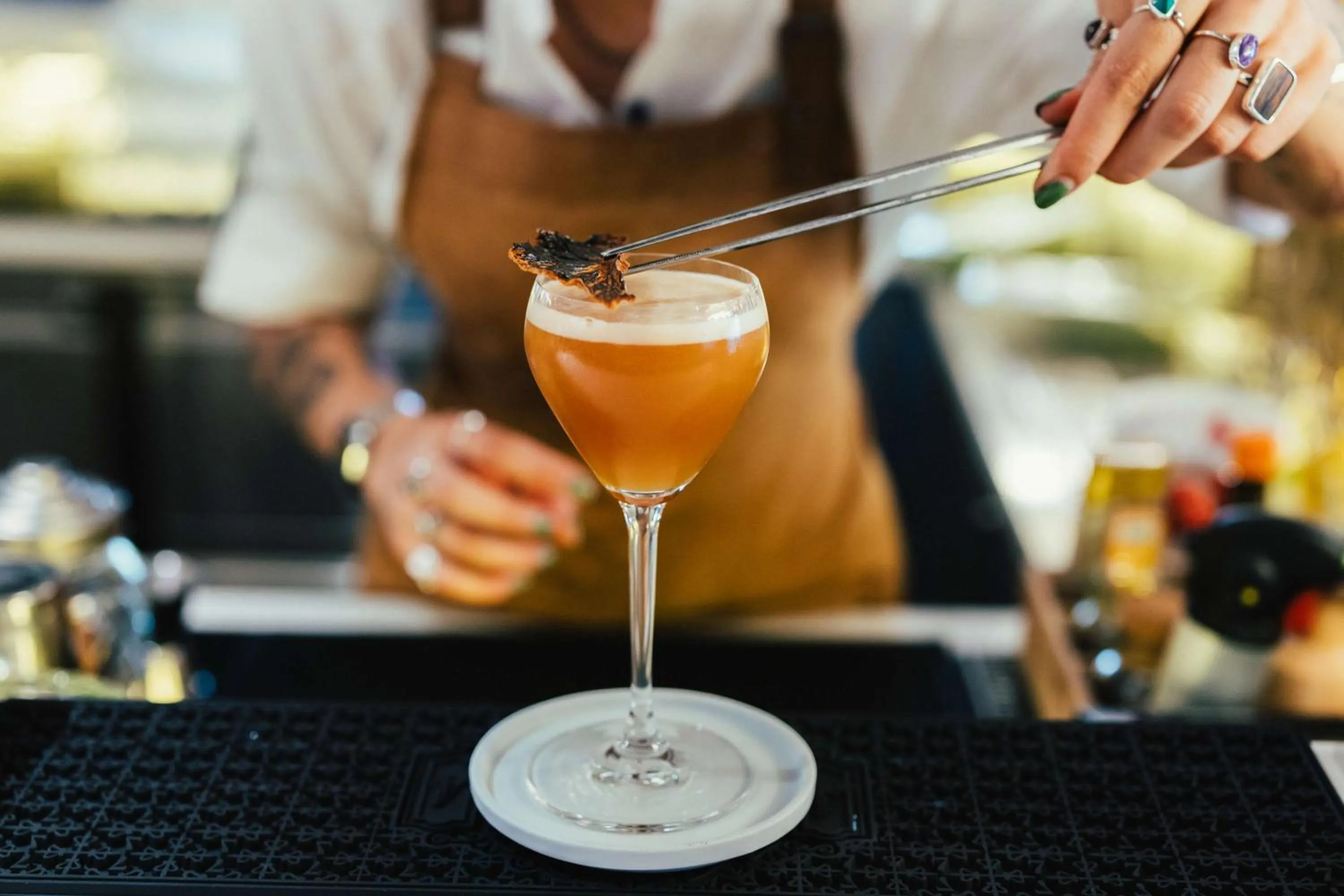 Lounge or bar in Hilton Vienna Plaza