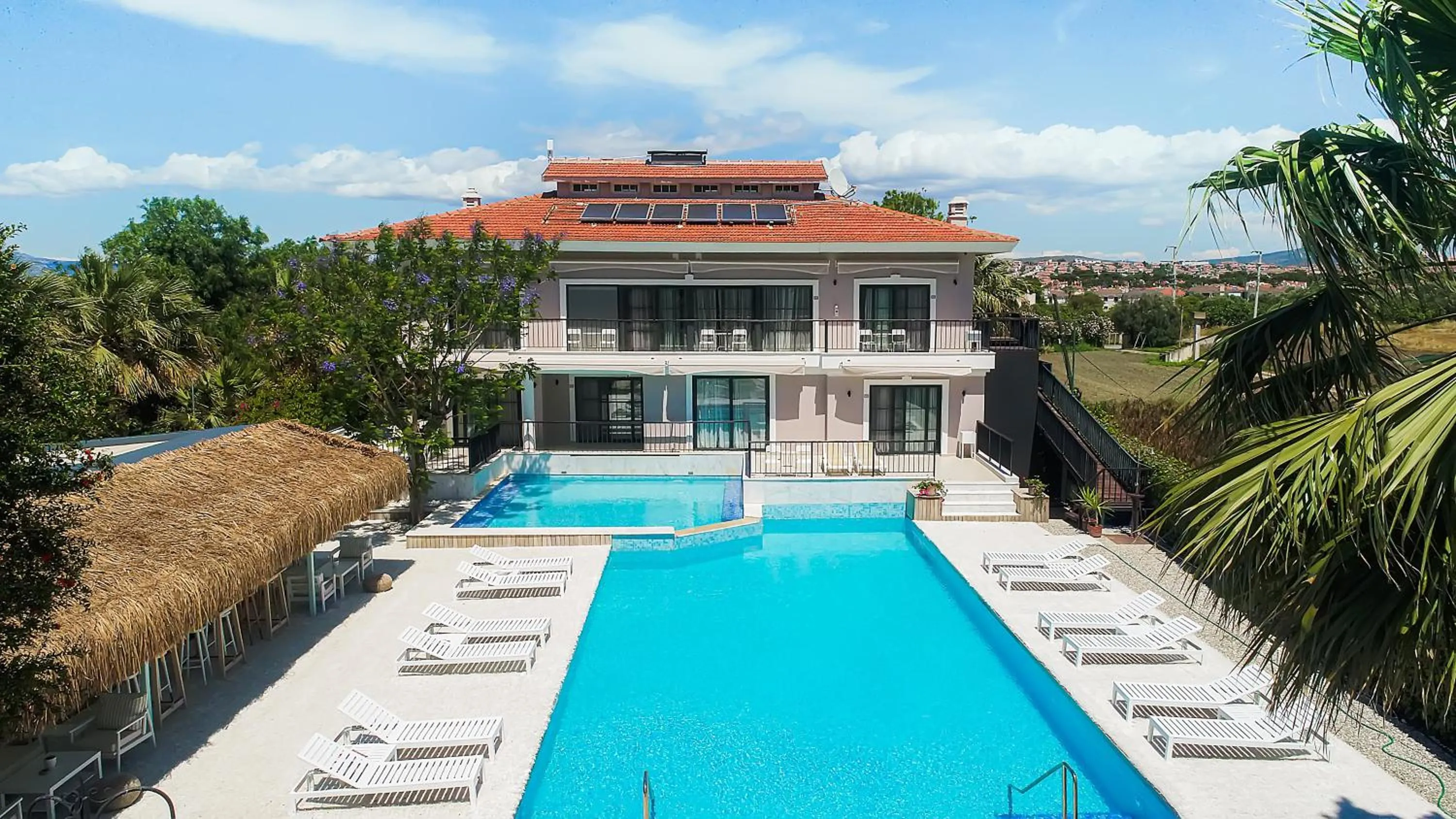 Enki Suess Alaçatı