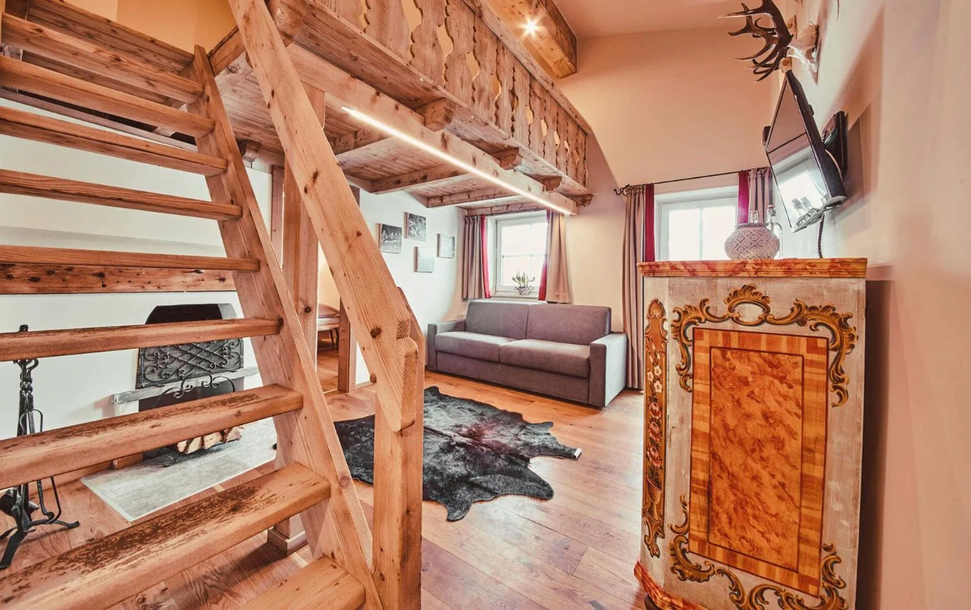 Living room, Bed in Hotel Glücksschmiede - Hinterglemm