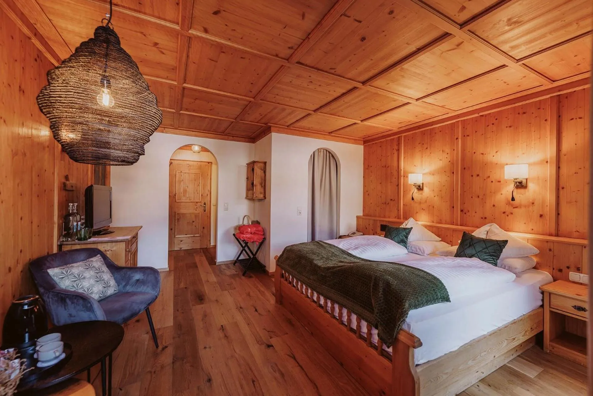 Bedroom, Bed in Hotel Glücksschmiede - Hinterglemm