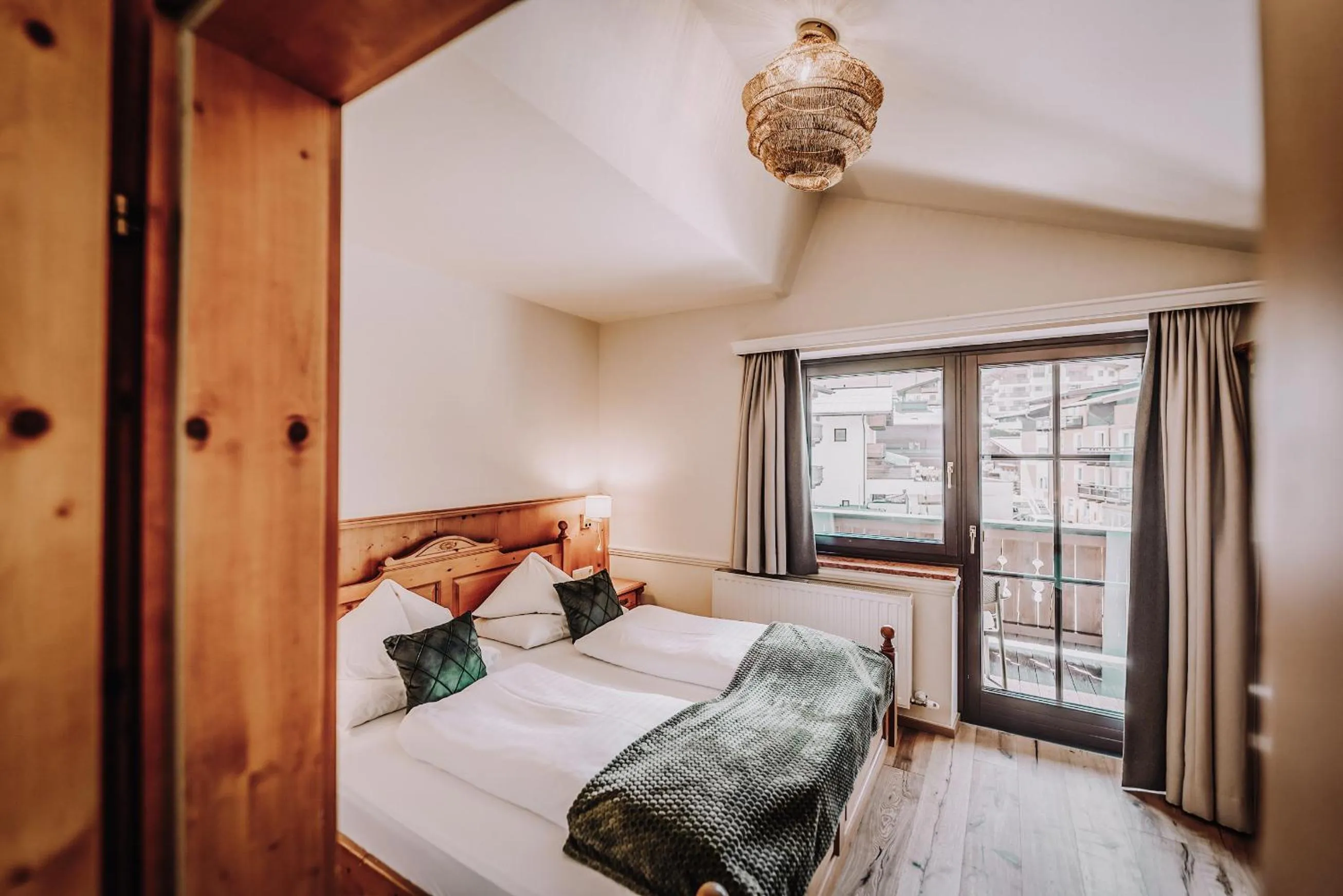 Bedroom, Bed in Hotel Glücksschmiede - Hinterglemm