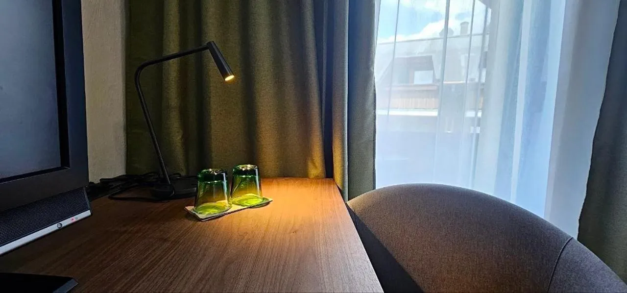 TV and multimedia in Mountains Hotel