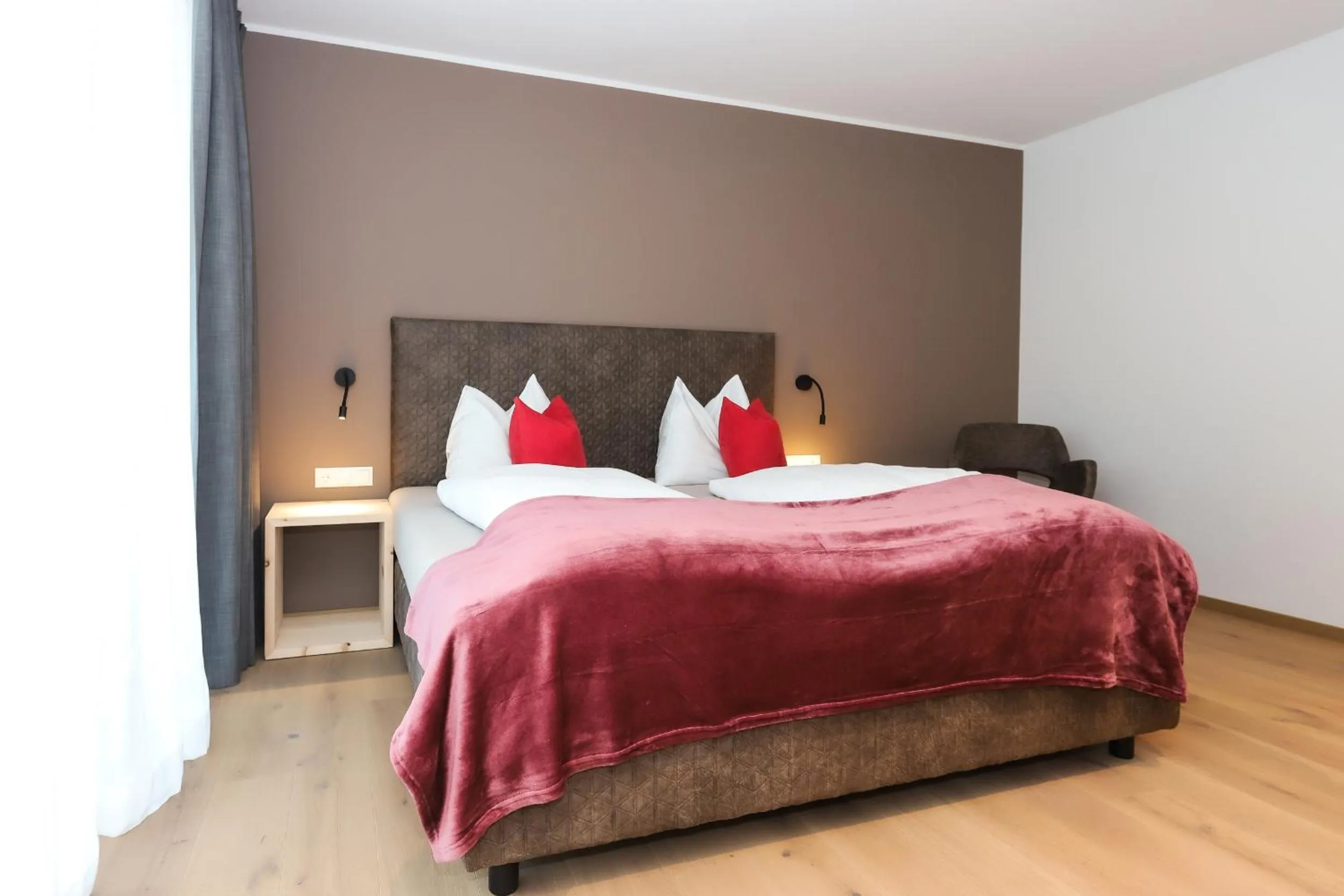 Photo of the whole room, Bed in Gasthof Sonne snc