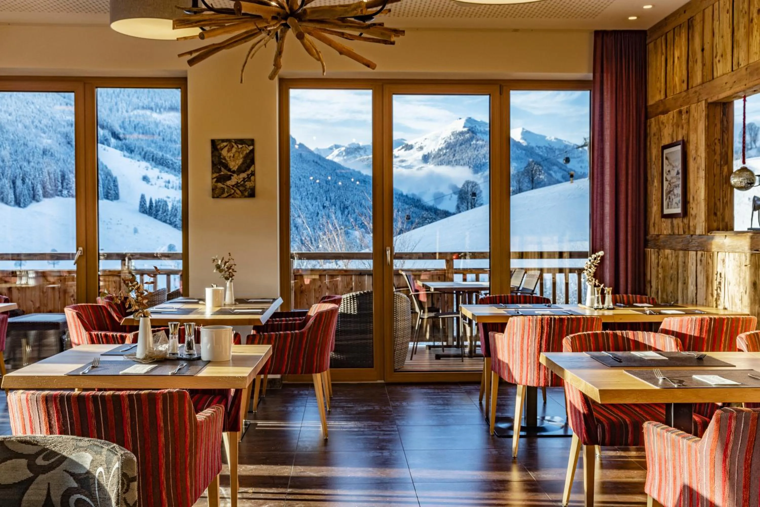 Restaurant/places to eat in AlpenParks Hotel & Apartment Sonnleiten