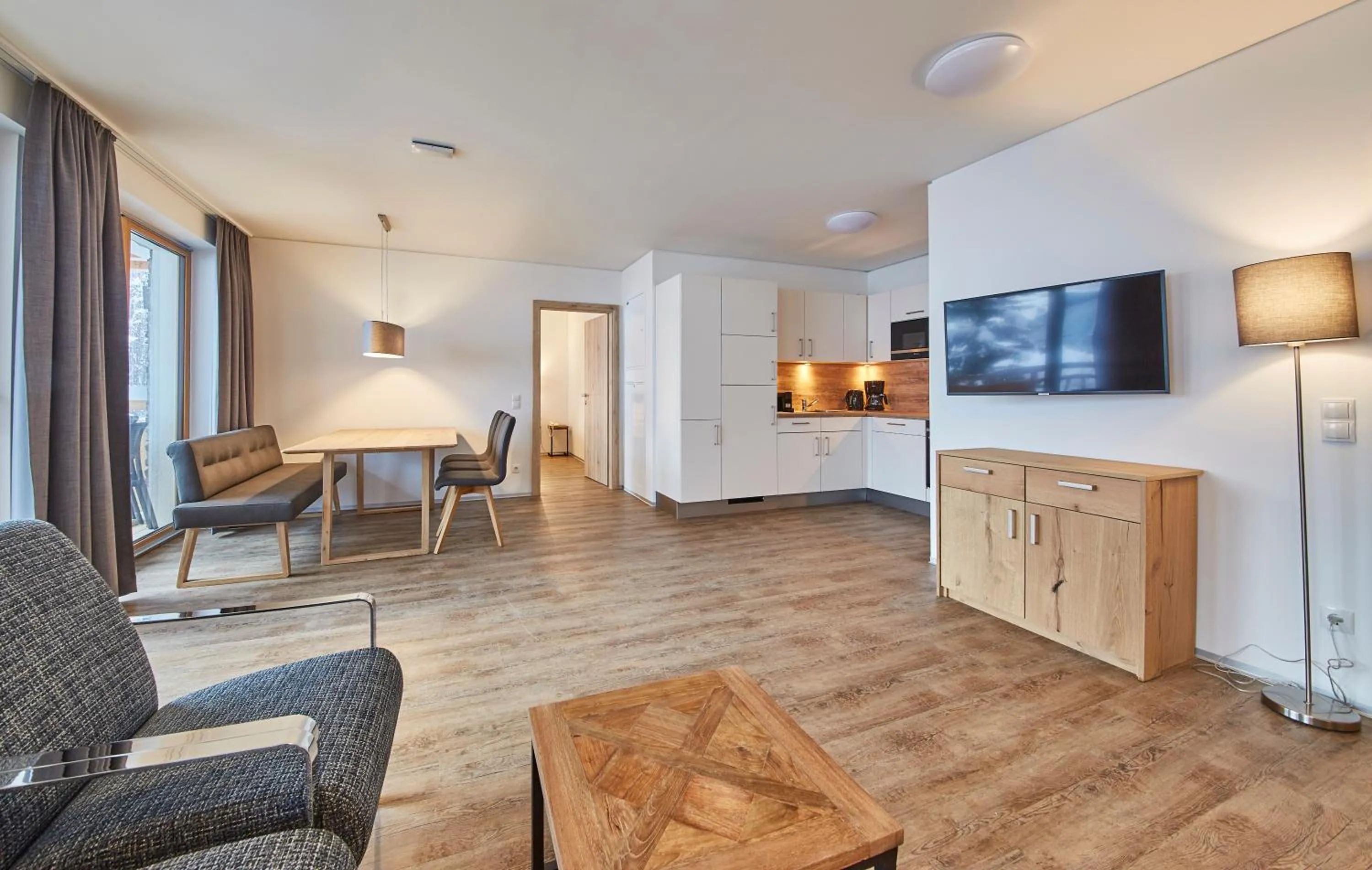 TV and multimedia in AlpenParks Hotel & Apartment Sonnleiten